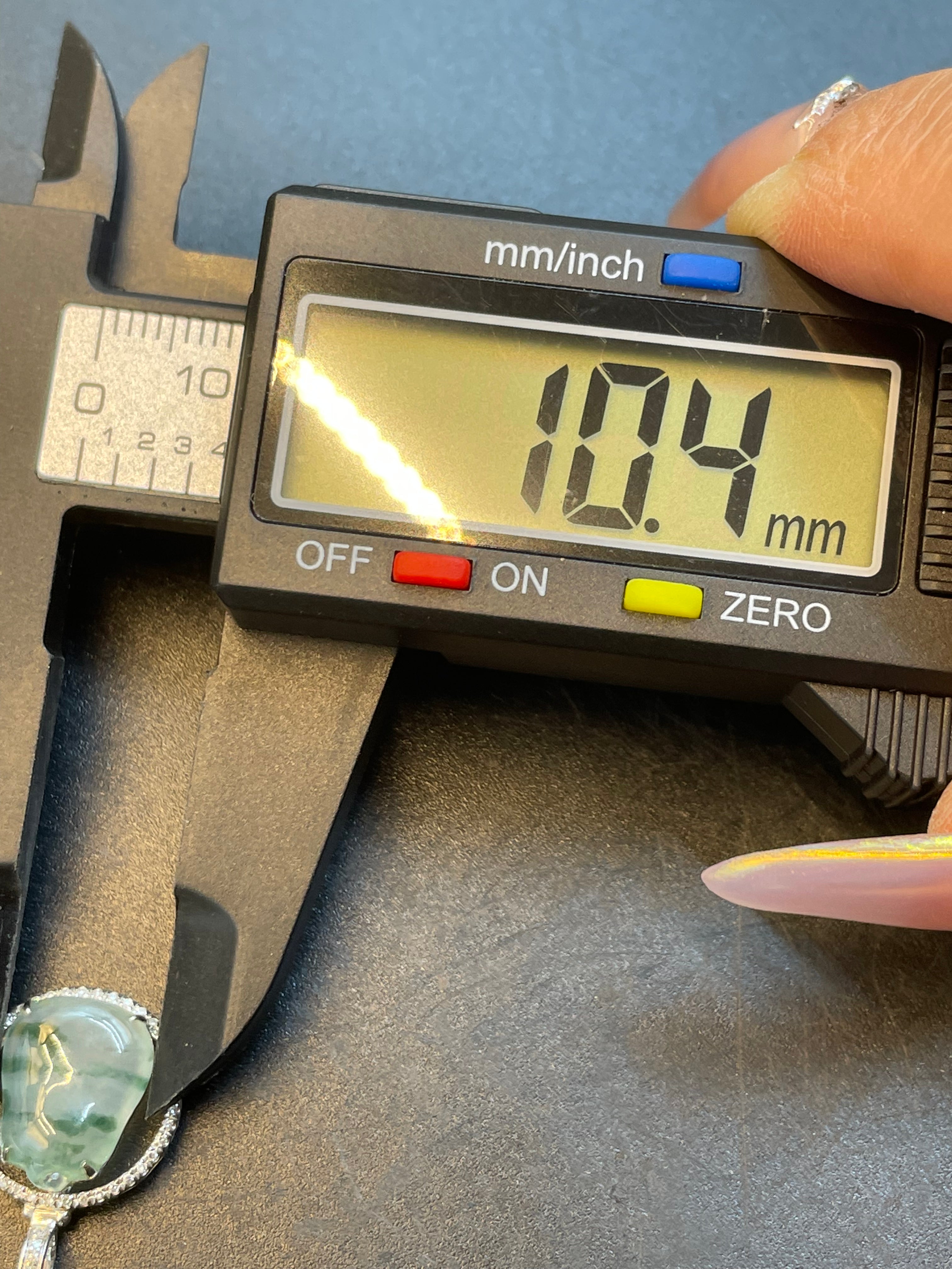 緬甸天然翡翠飄綠福瓜吊墜