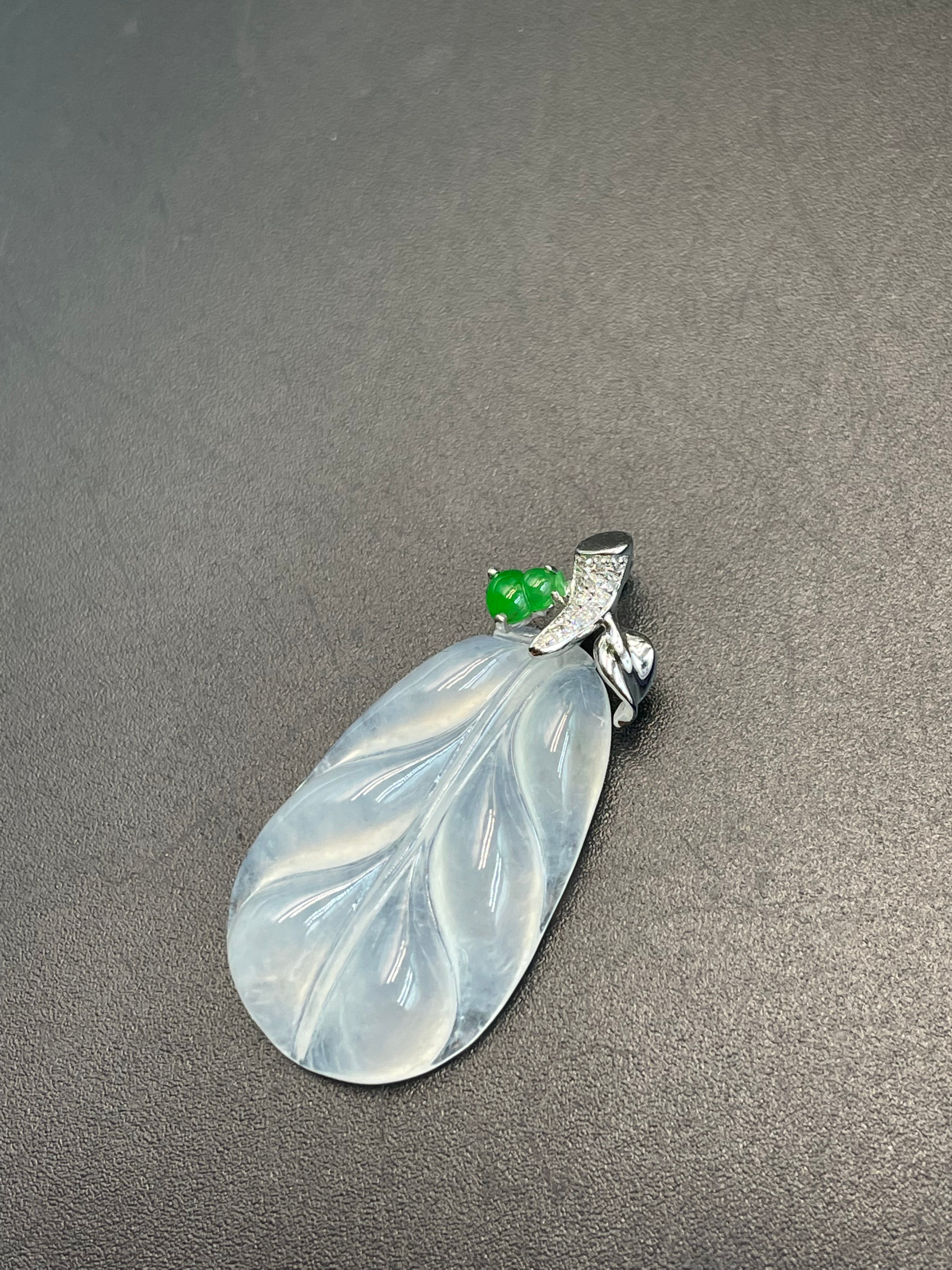 緬甸天然翡翠金枝玉葉吊墜