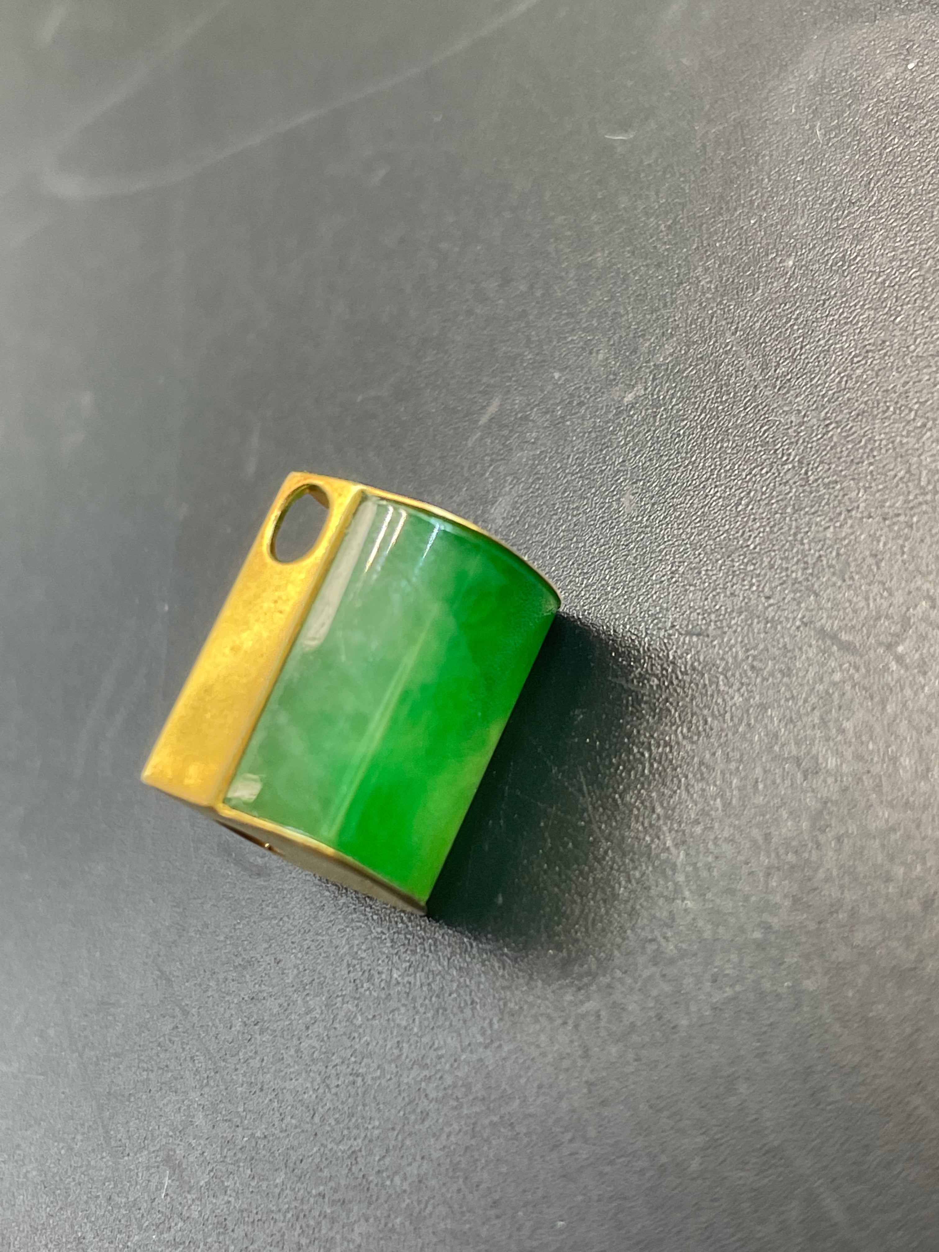 緬甸天然翡翠陽綠竹節吊墜