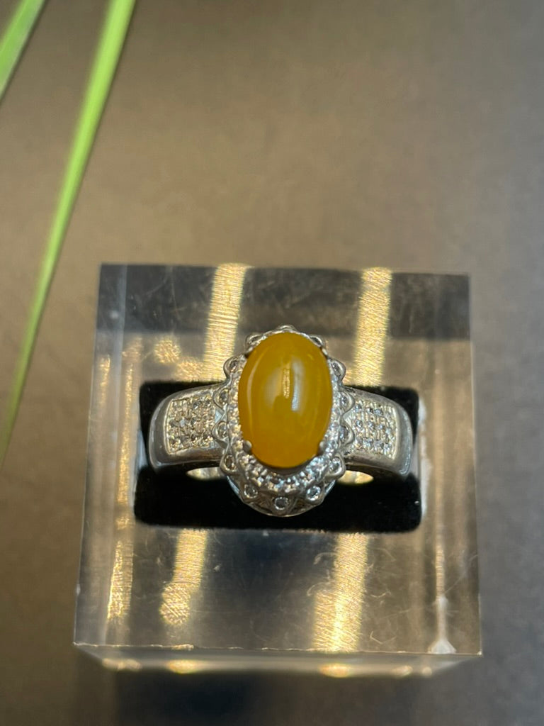 緬甸天然翡翠黃翡蛋面戒指