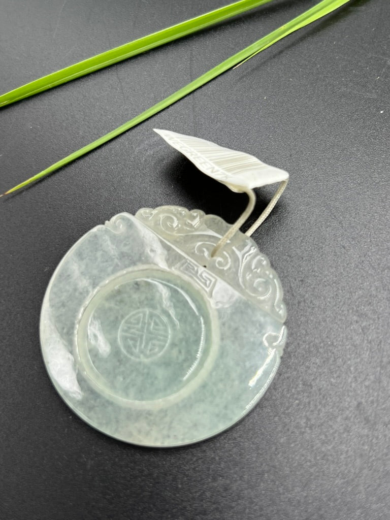 緬甸天然翡翠仿古圓牌吊墜