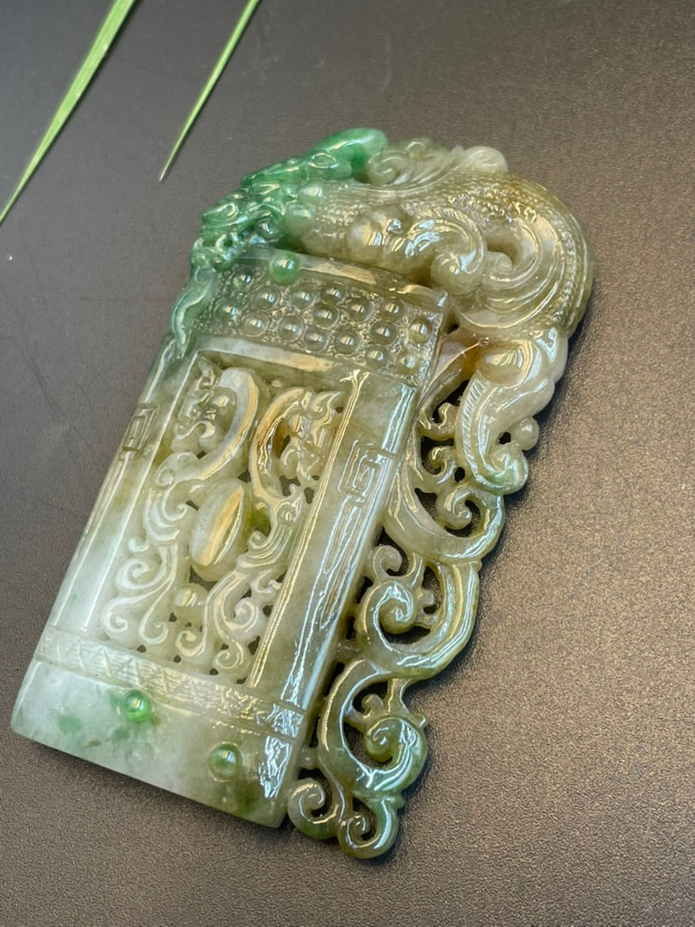 天然緬甸翡翠仿古龍牌吊墜