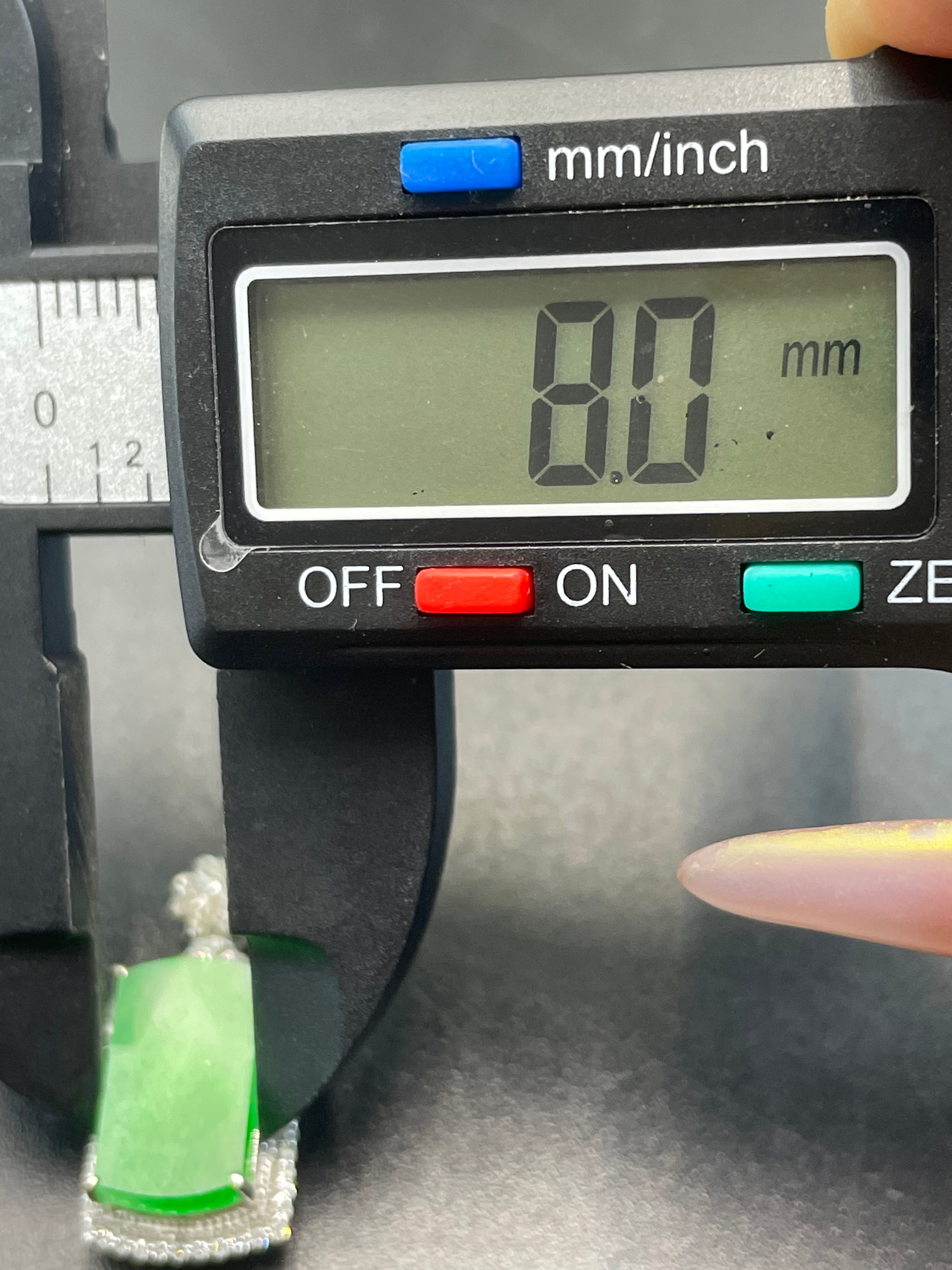 緬甸天然翡翠陽綠無事牌吊墜