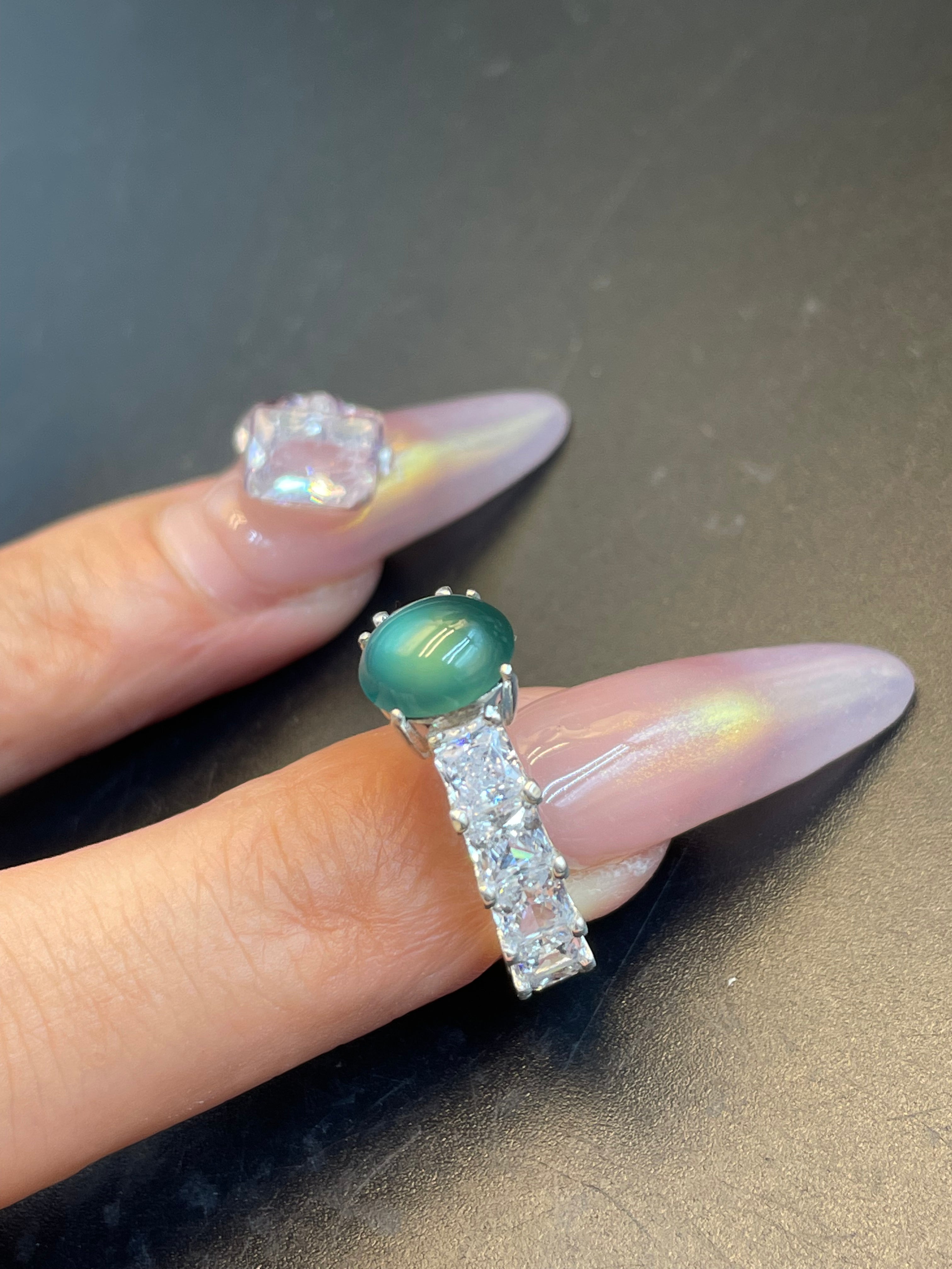 緬甸天然翡翠藍水蛋面戒指