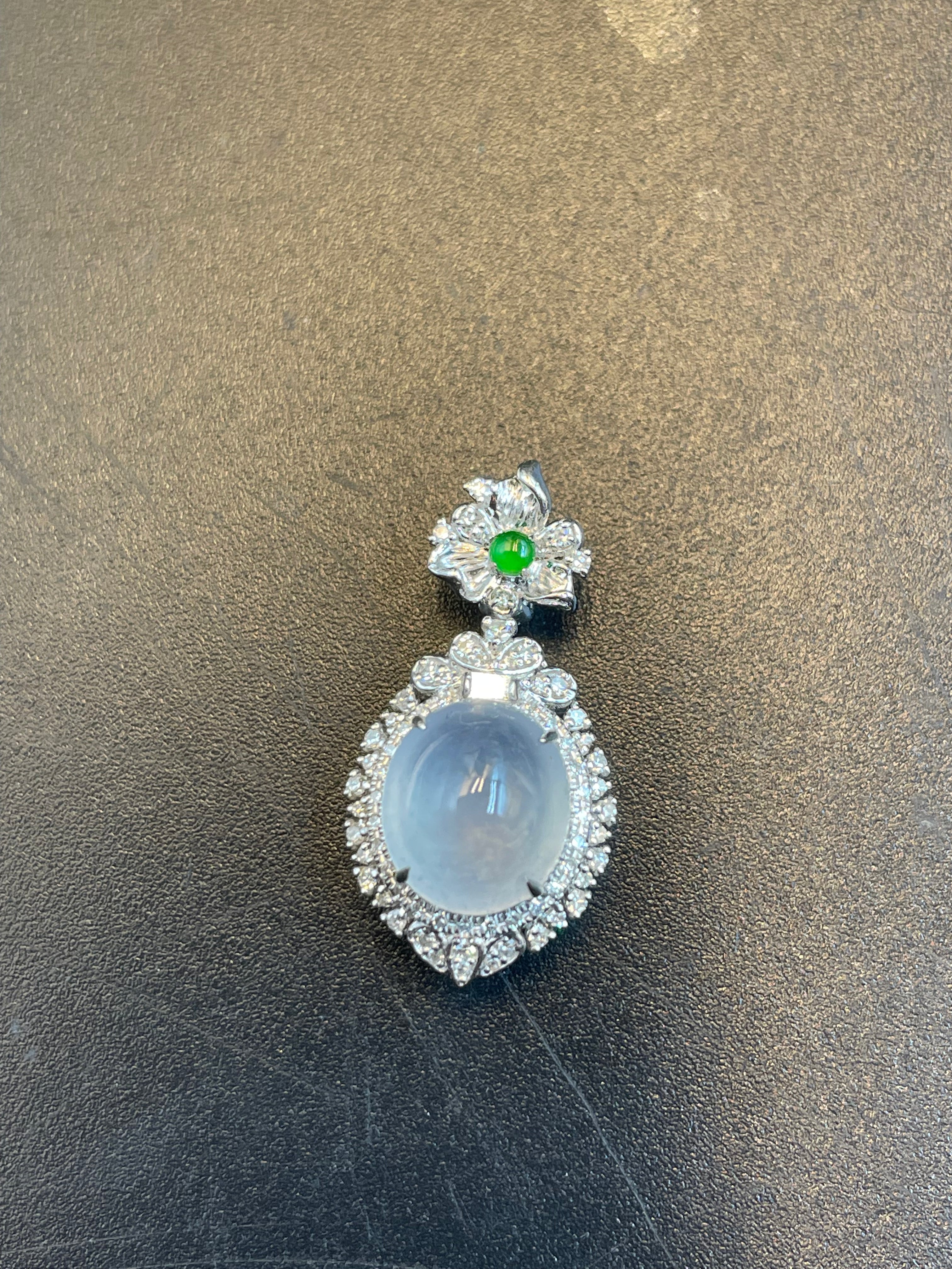 天然翡翠冰種蛋面吊墜