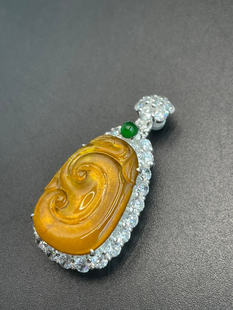 天然翡翠冰黃翡如意吊墜