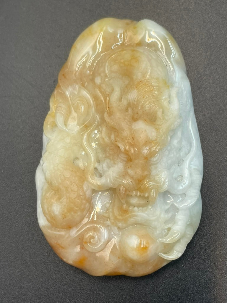 緬甸天然翡翠龍牌吊墜