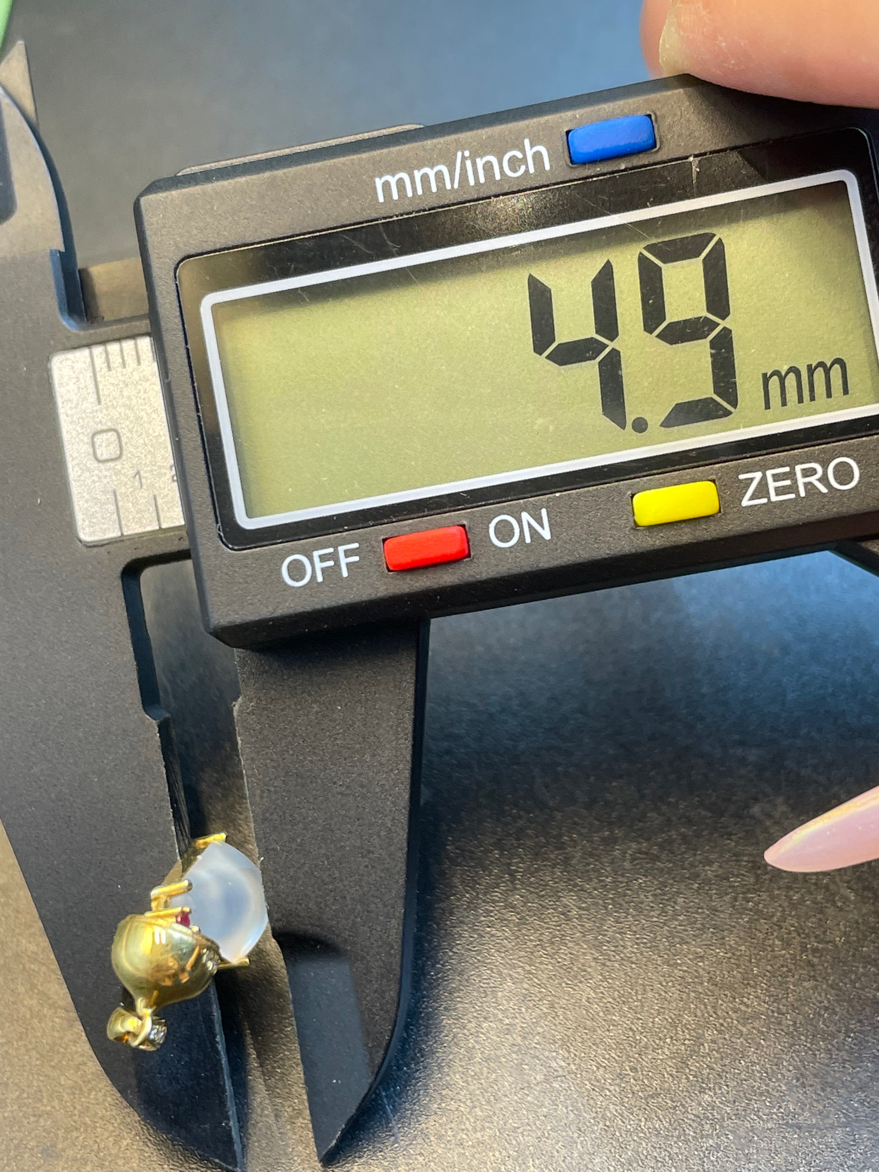 緬甸天然翡翠冰種錐形吊墜