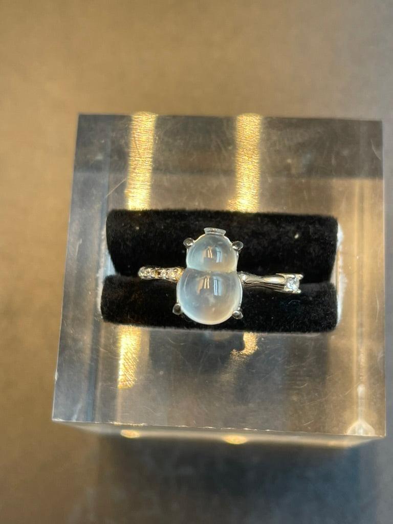 緬甸天然翡翠冰種福祿蛋面戒指