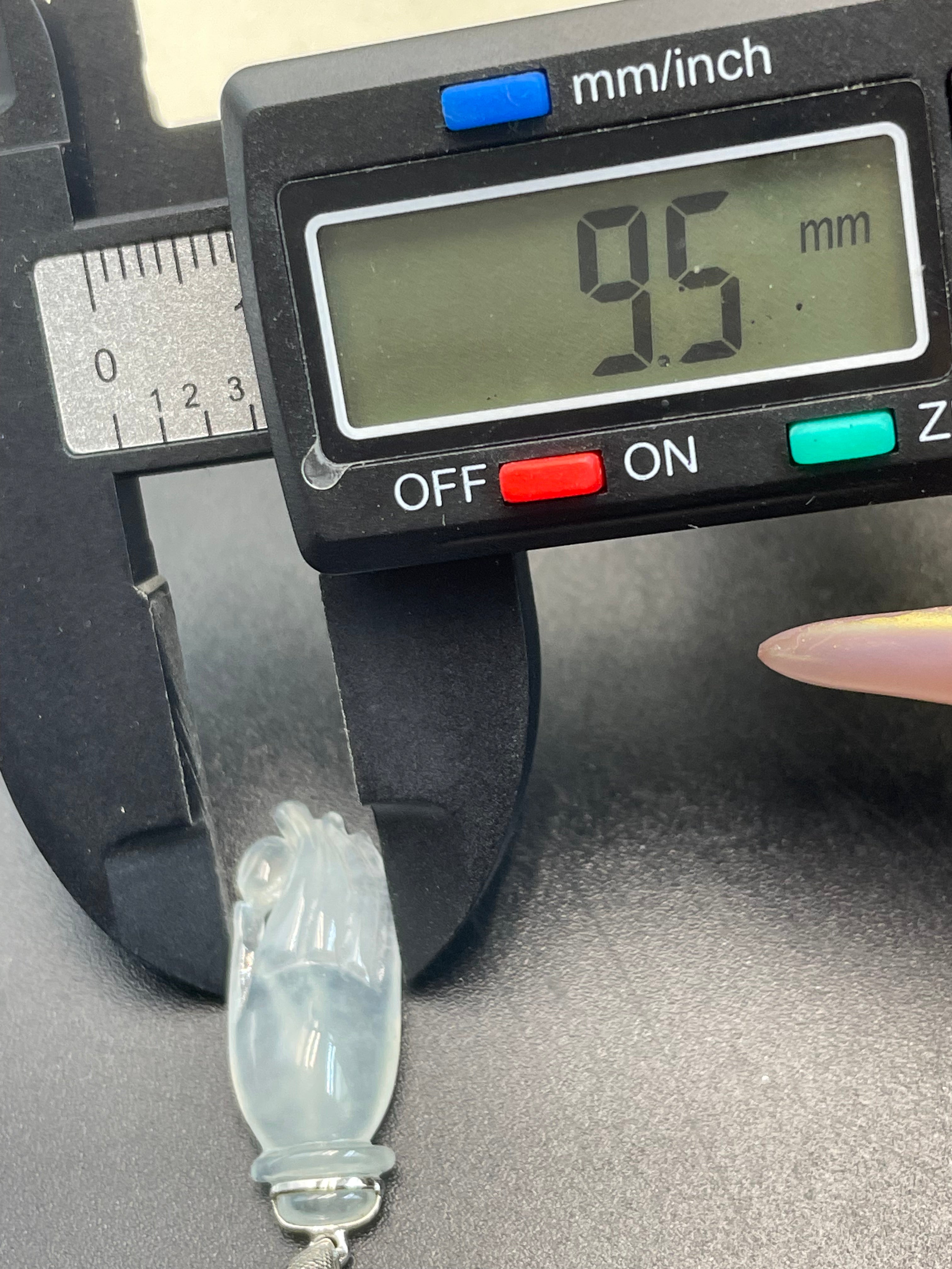 緬甸天然翡翠掌上明珠吊墜