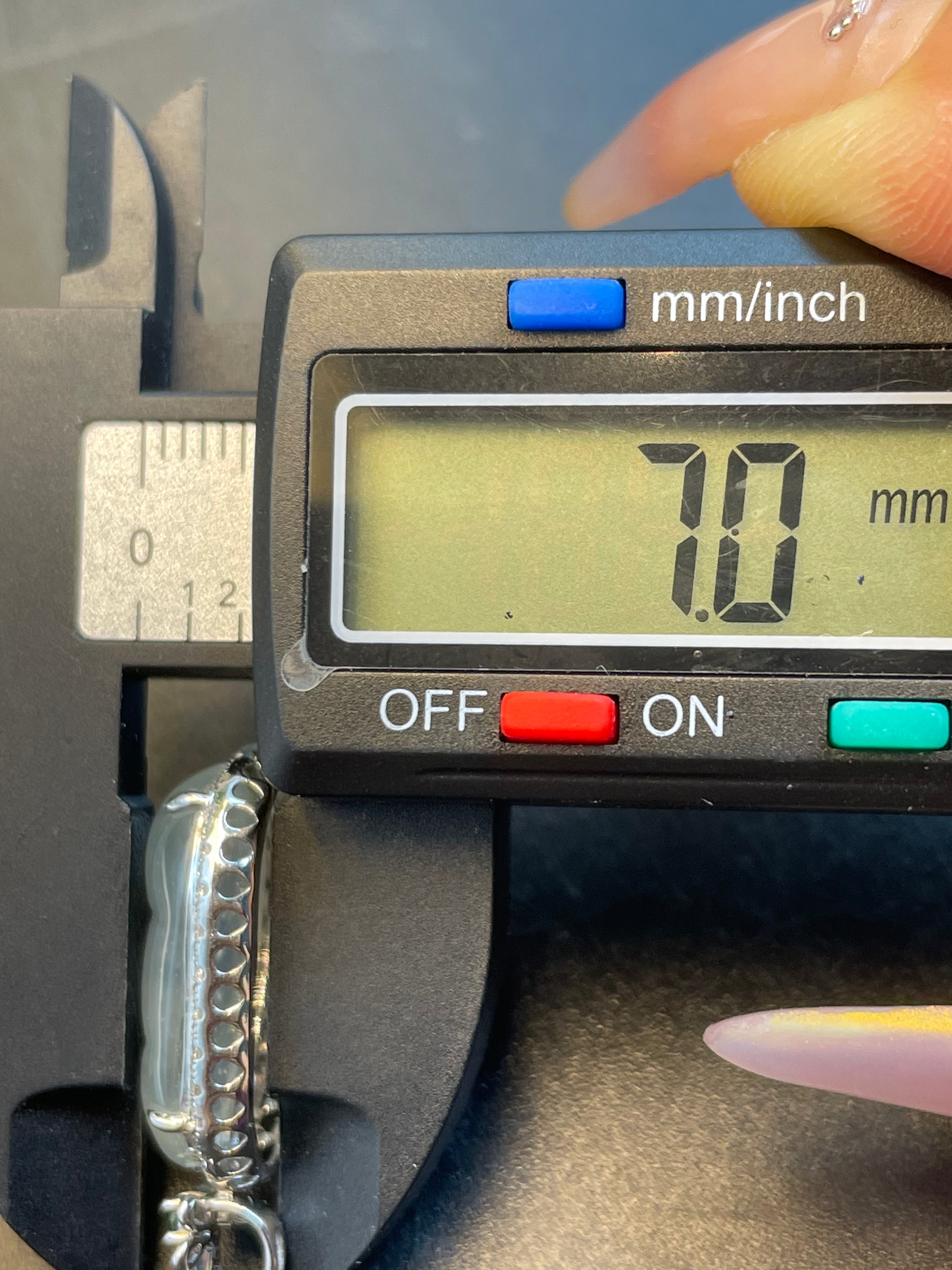 緬甸天然翡翠冰種福豆吊墜