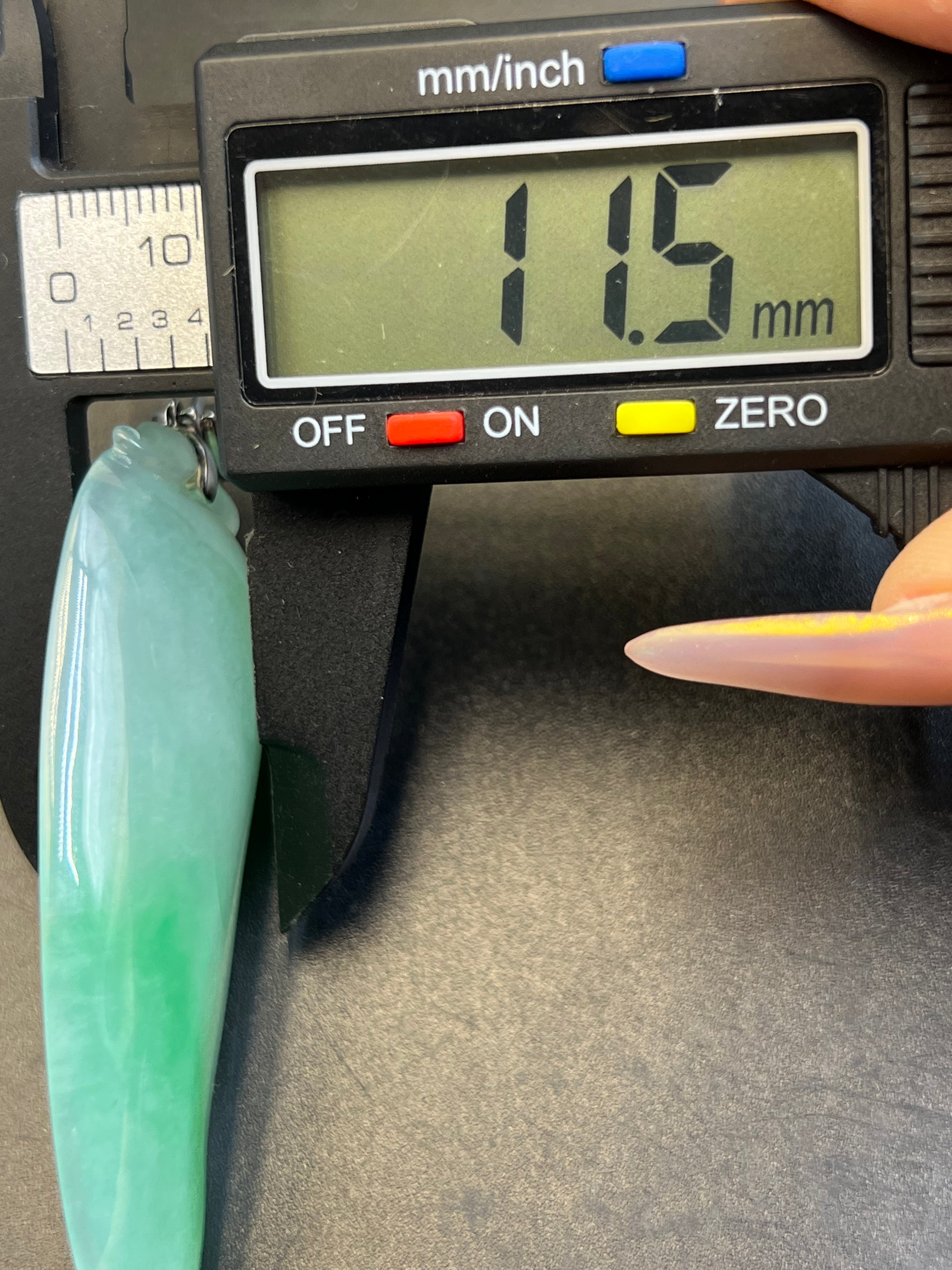 天然緬甸翡翠福瓜吊墜