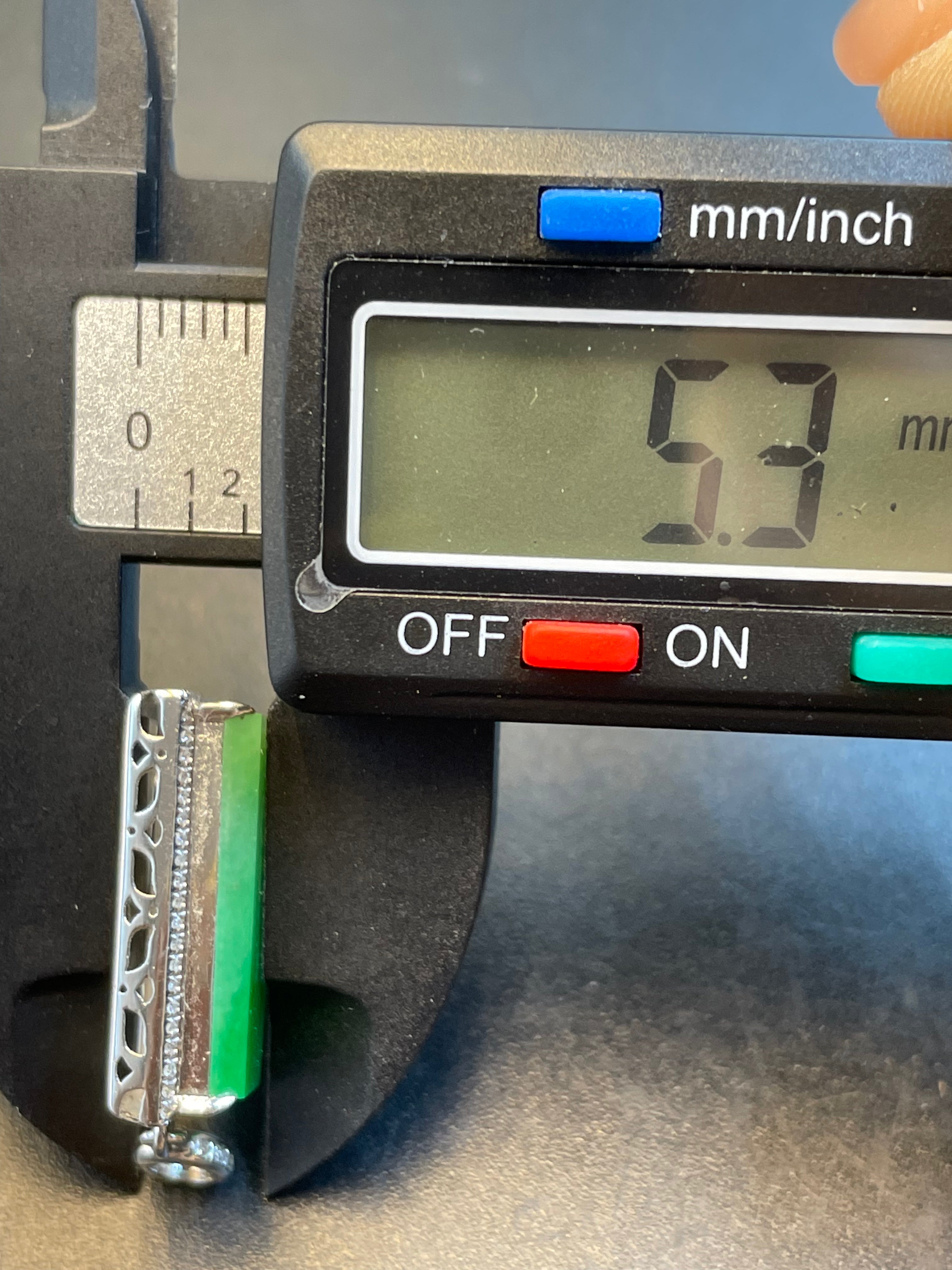 緬甸天然翡翠陽綠無事牌吊墜