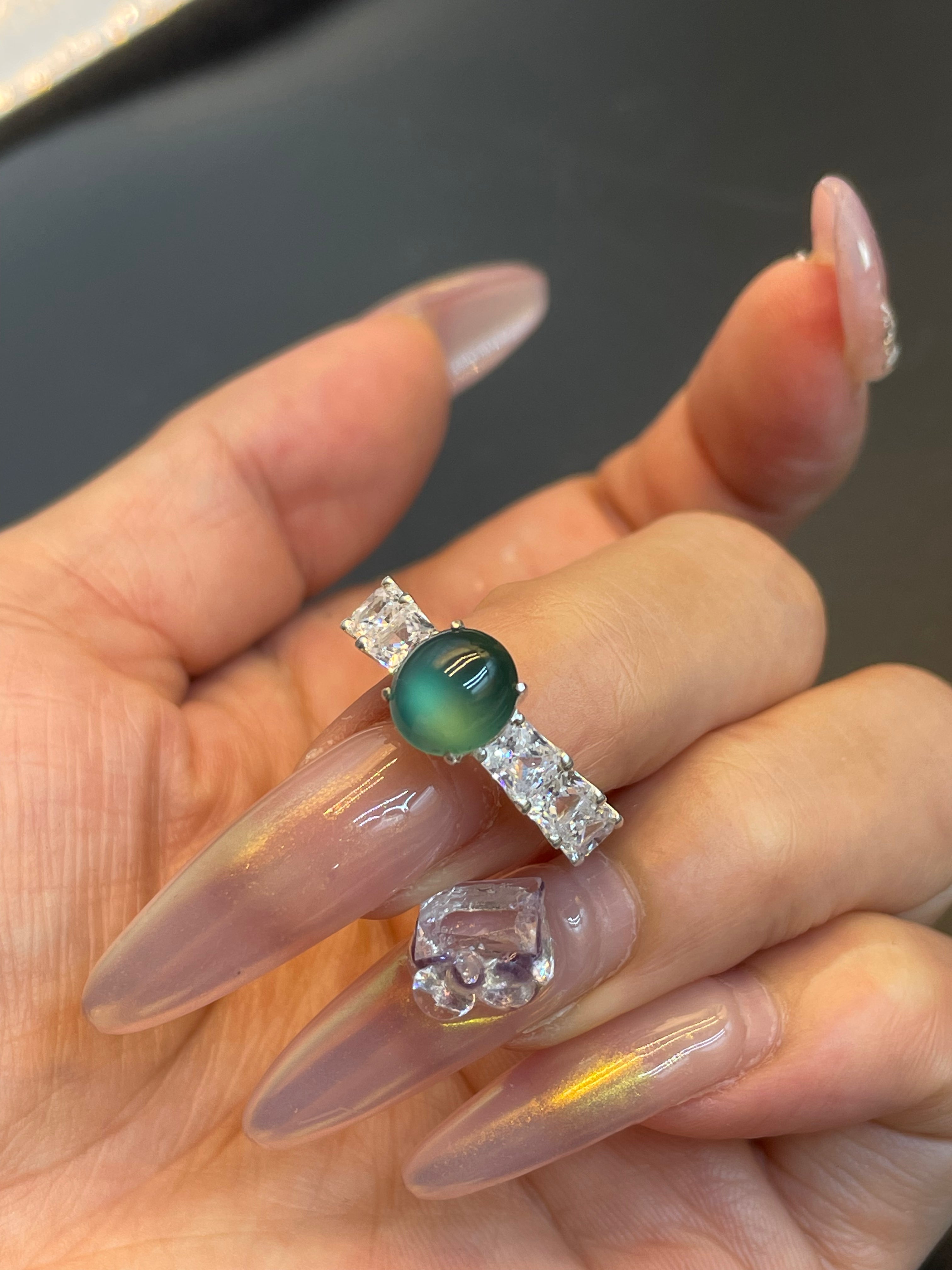 緬甸天然翡翠藍水蛋面戒指