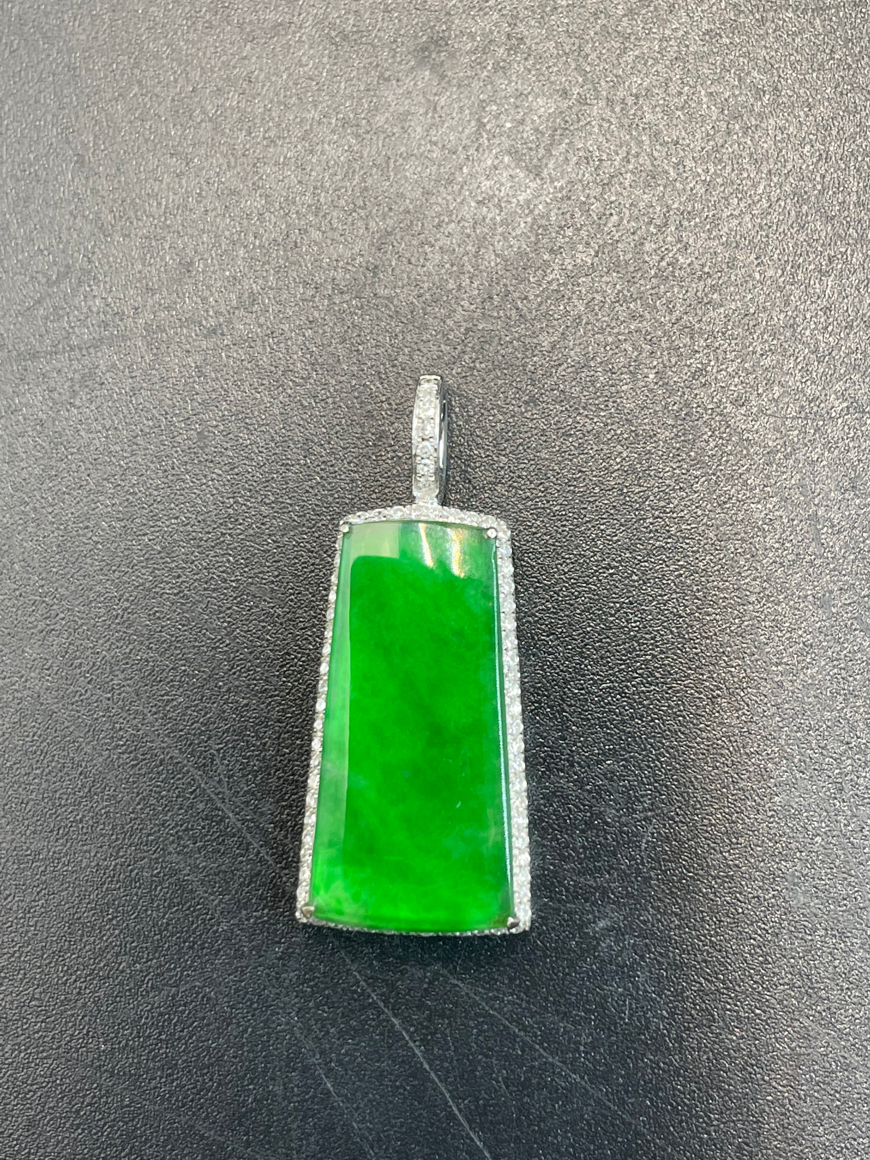緬甸天然翡翠陽綠無事牌吊墜