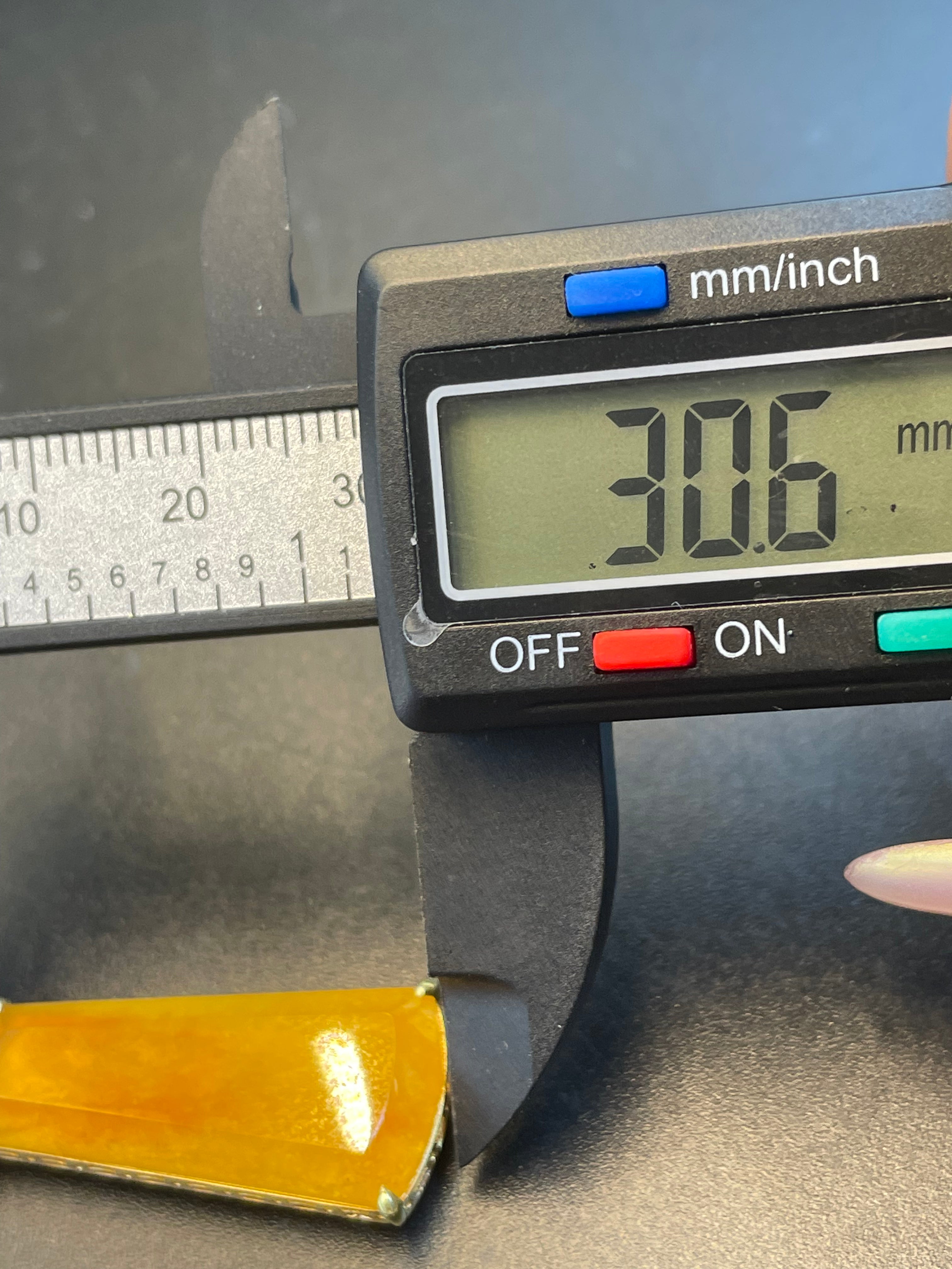 天然翡翠黃翡無事牌吊墜