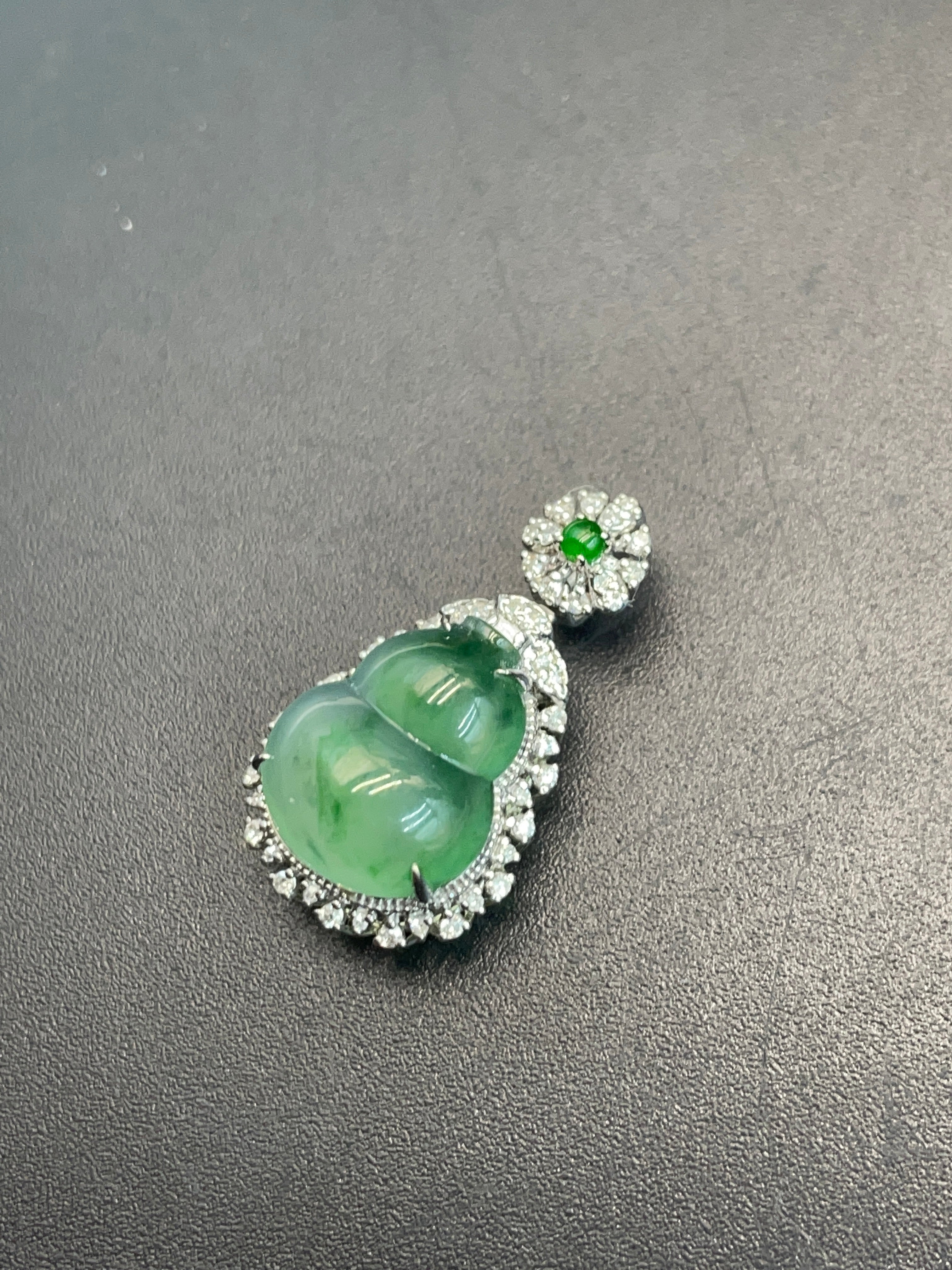 緬甸天然翡翠冰晴飄綠花福祿吊墜