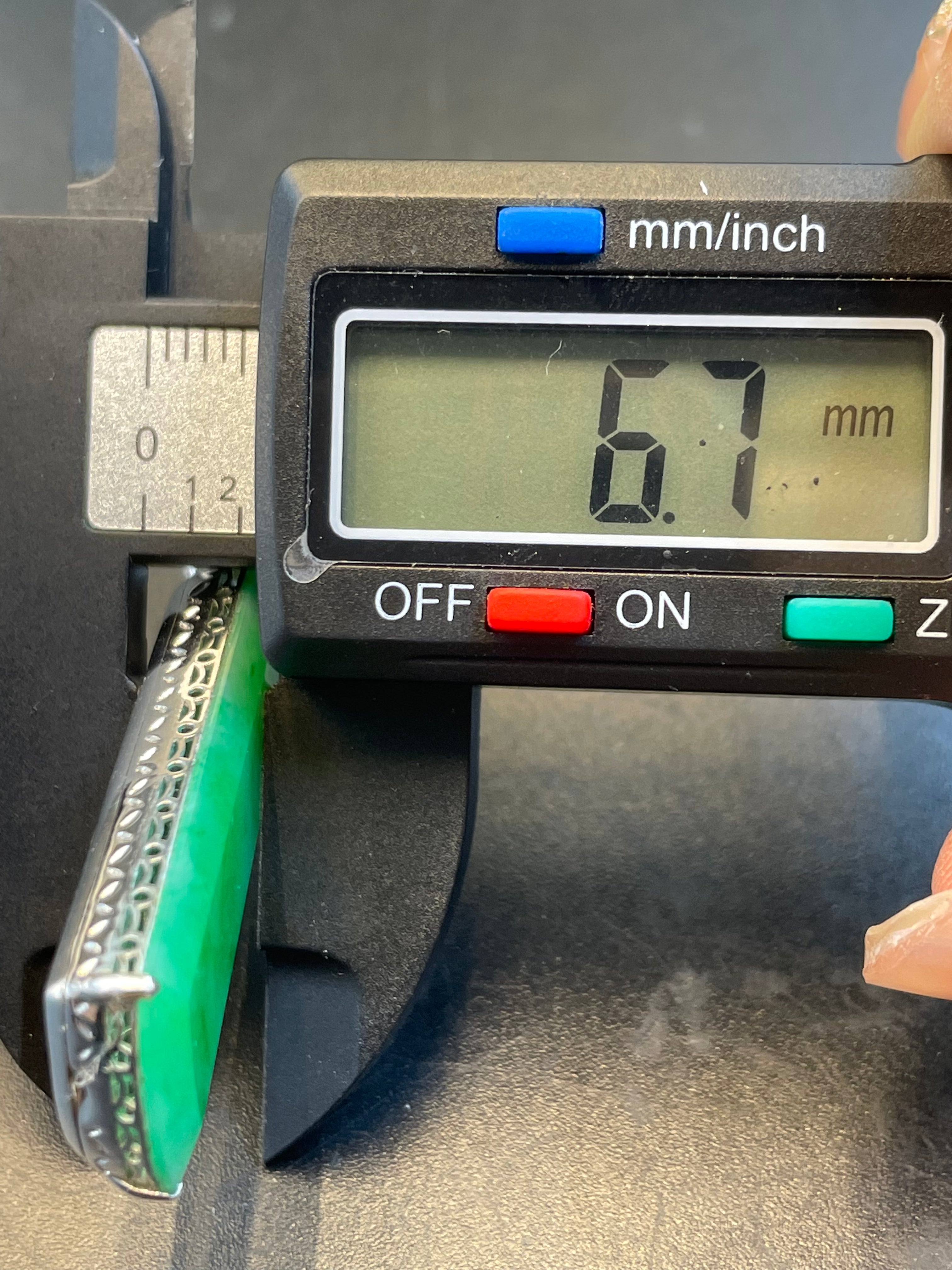 緬甸天然翡翠陽綠無事牌吊墜