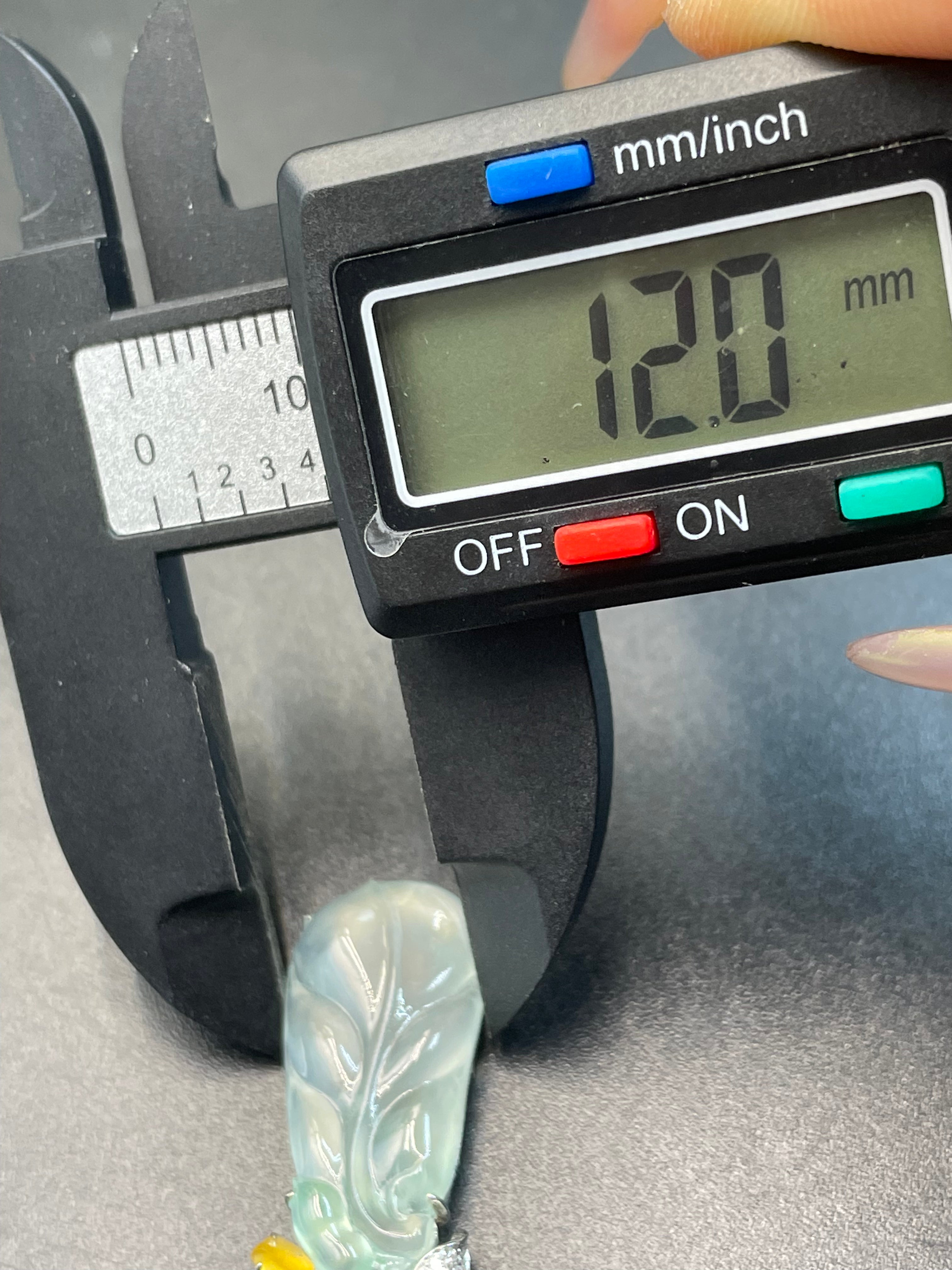 緬甸天然翡翠高冰金枝玉葉吊墜