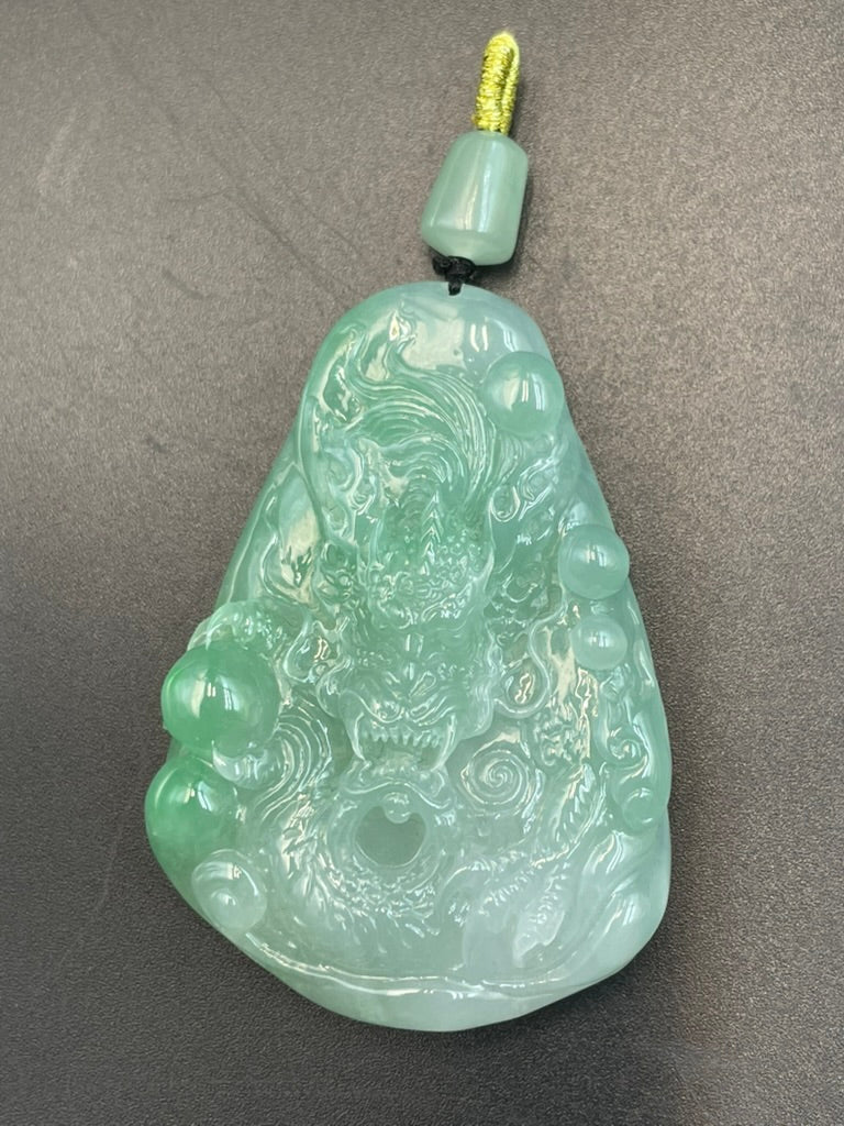 緬甸天然翡翠龍紋吊墜