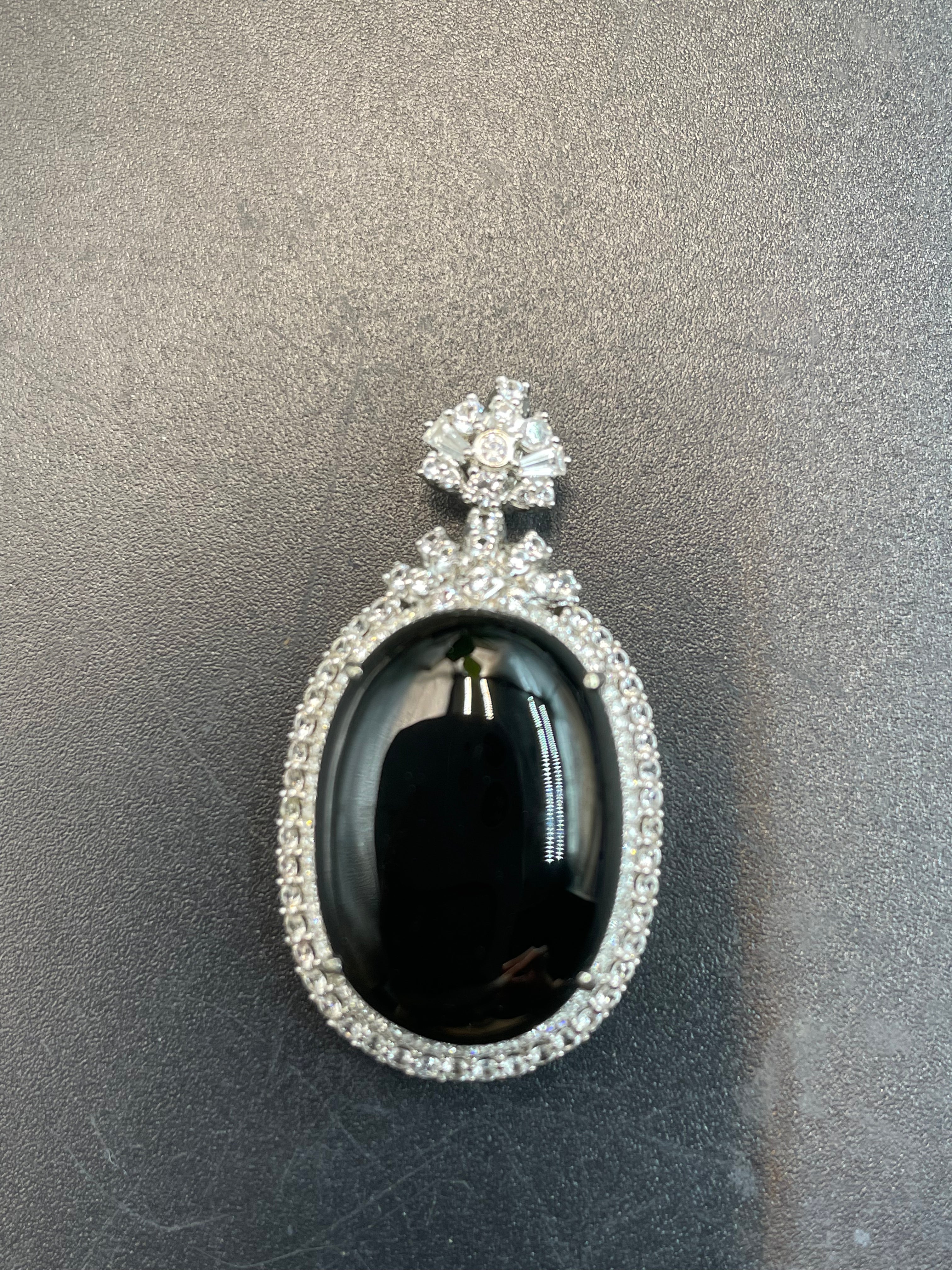 天然翡翠墨翠蛋面吊墜