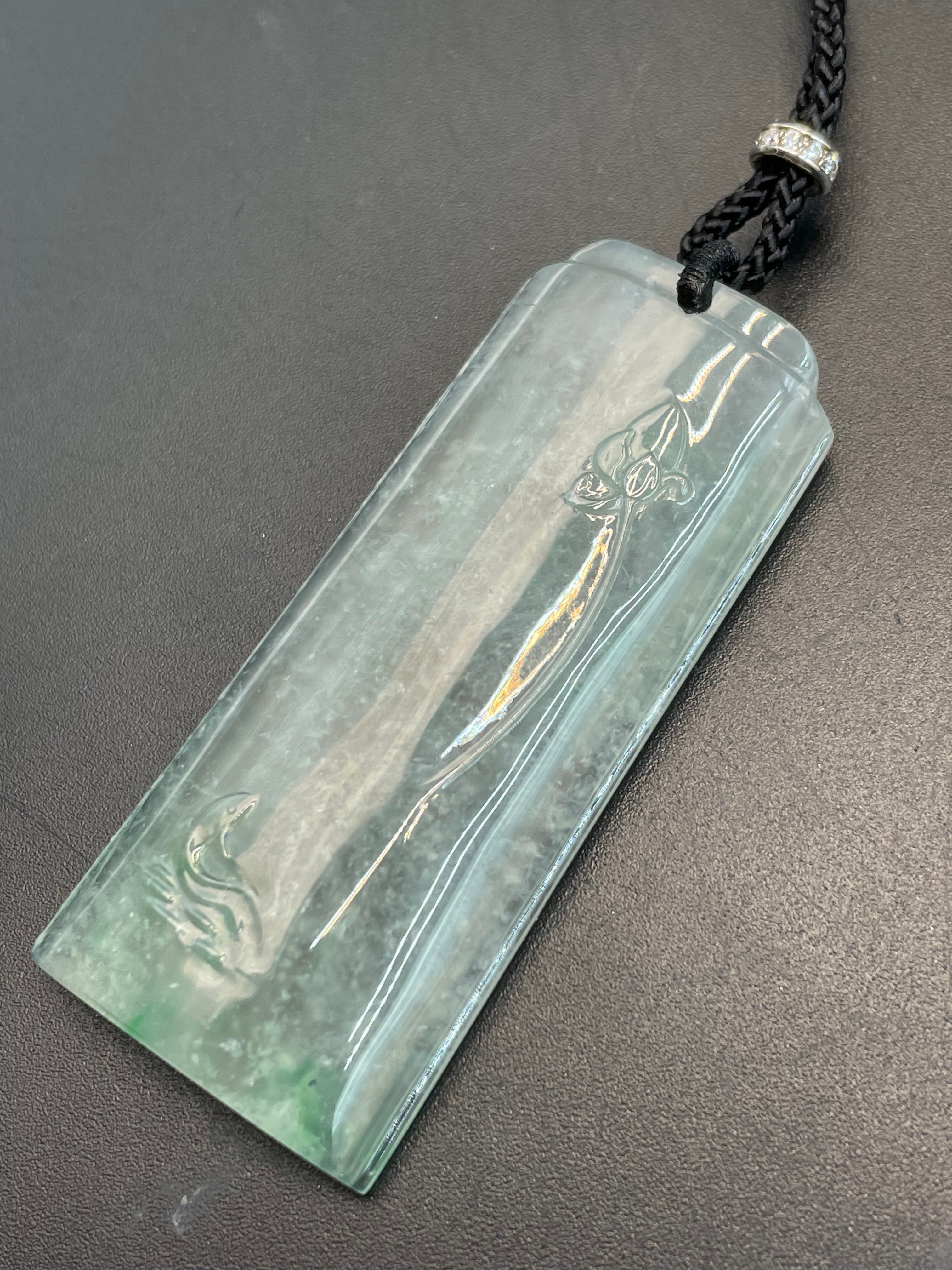 緬甸天然翡翠冰種魚戲蓮吊墜