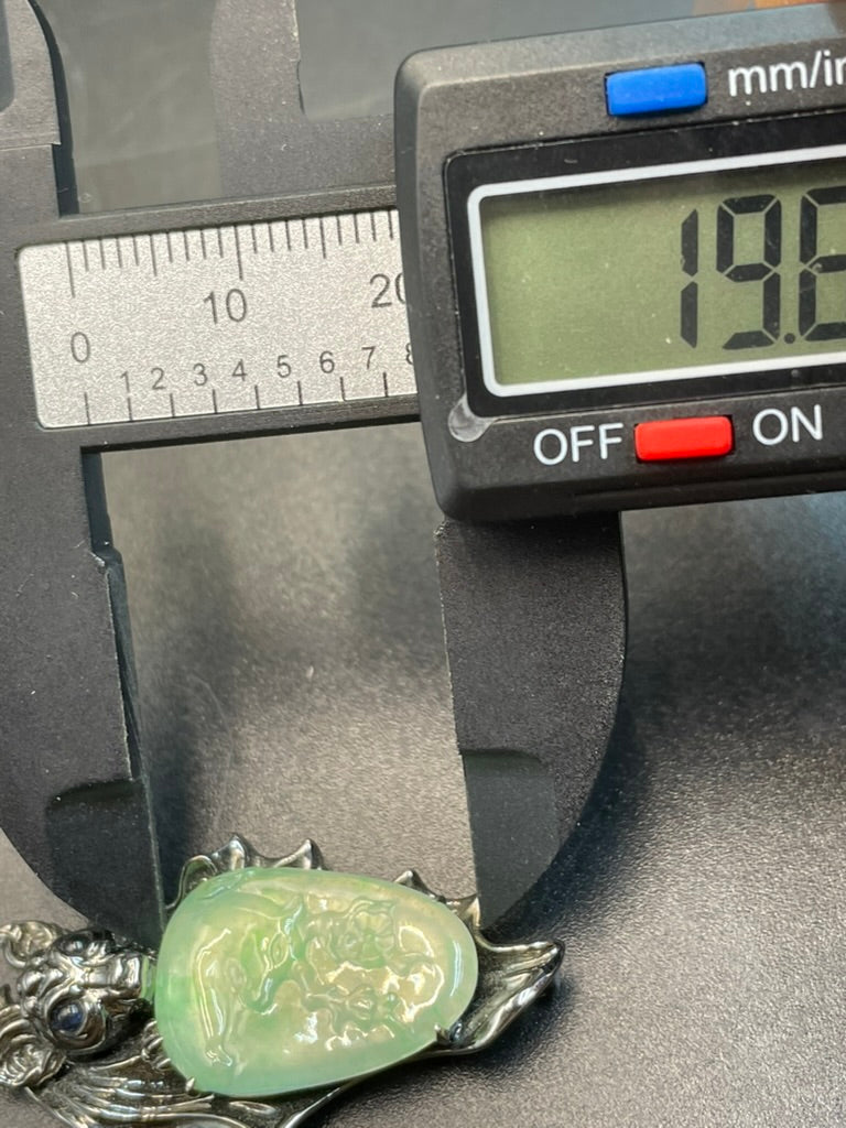 緬甸天然翡翠 福祿迎春個性吊墜