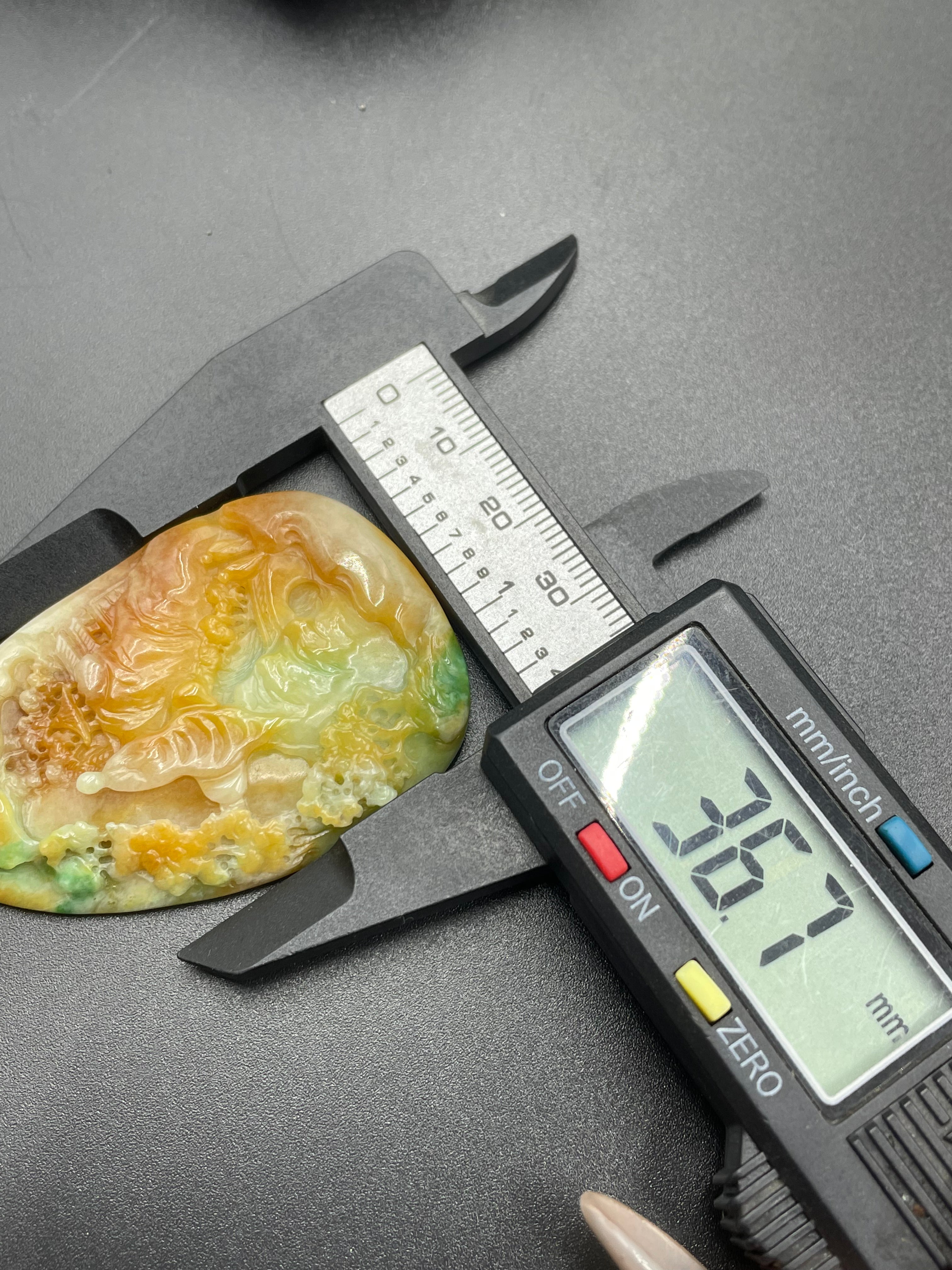 黄加绿山水悟道