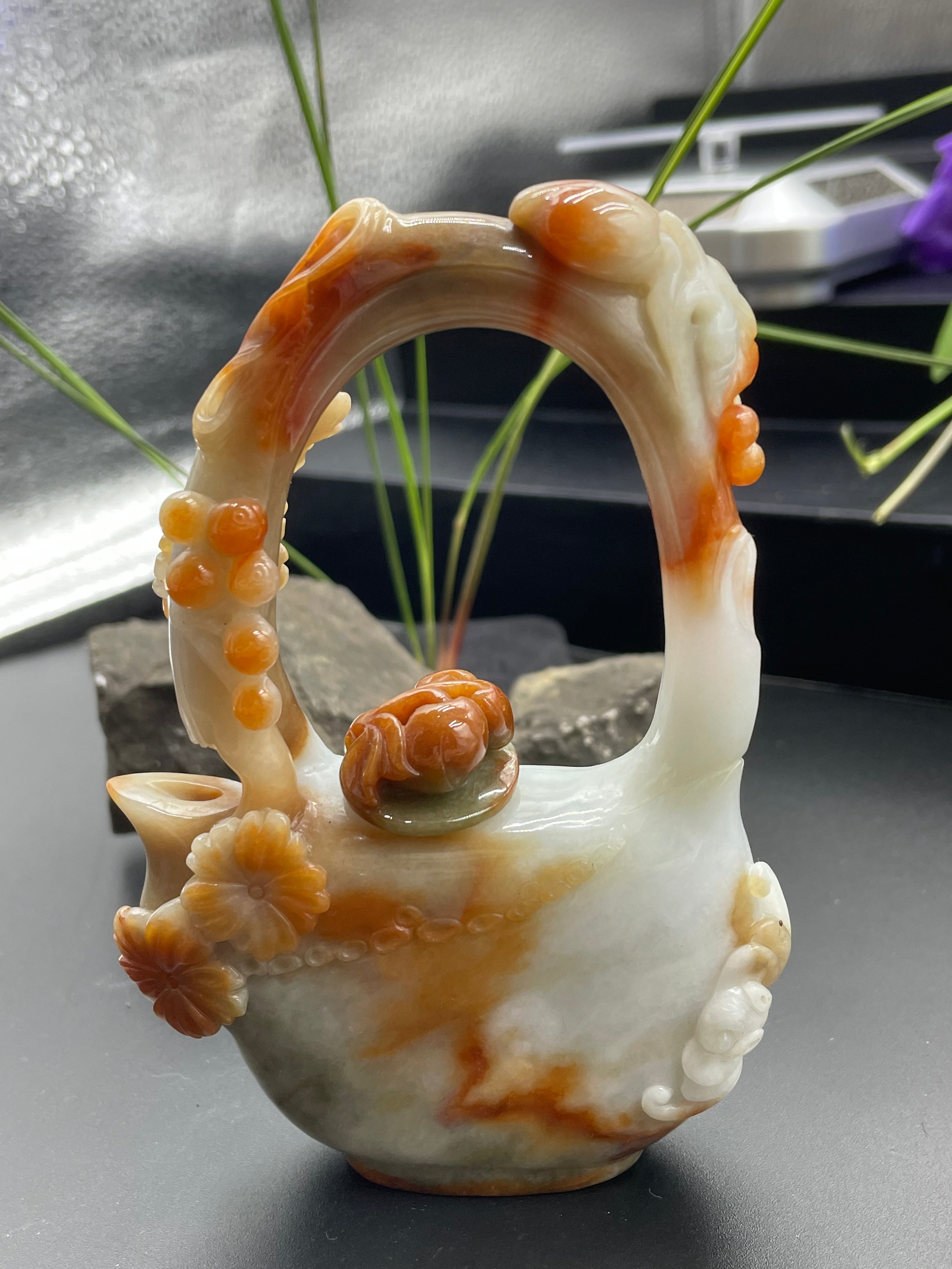 雕花水壶摆件