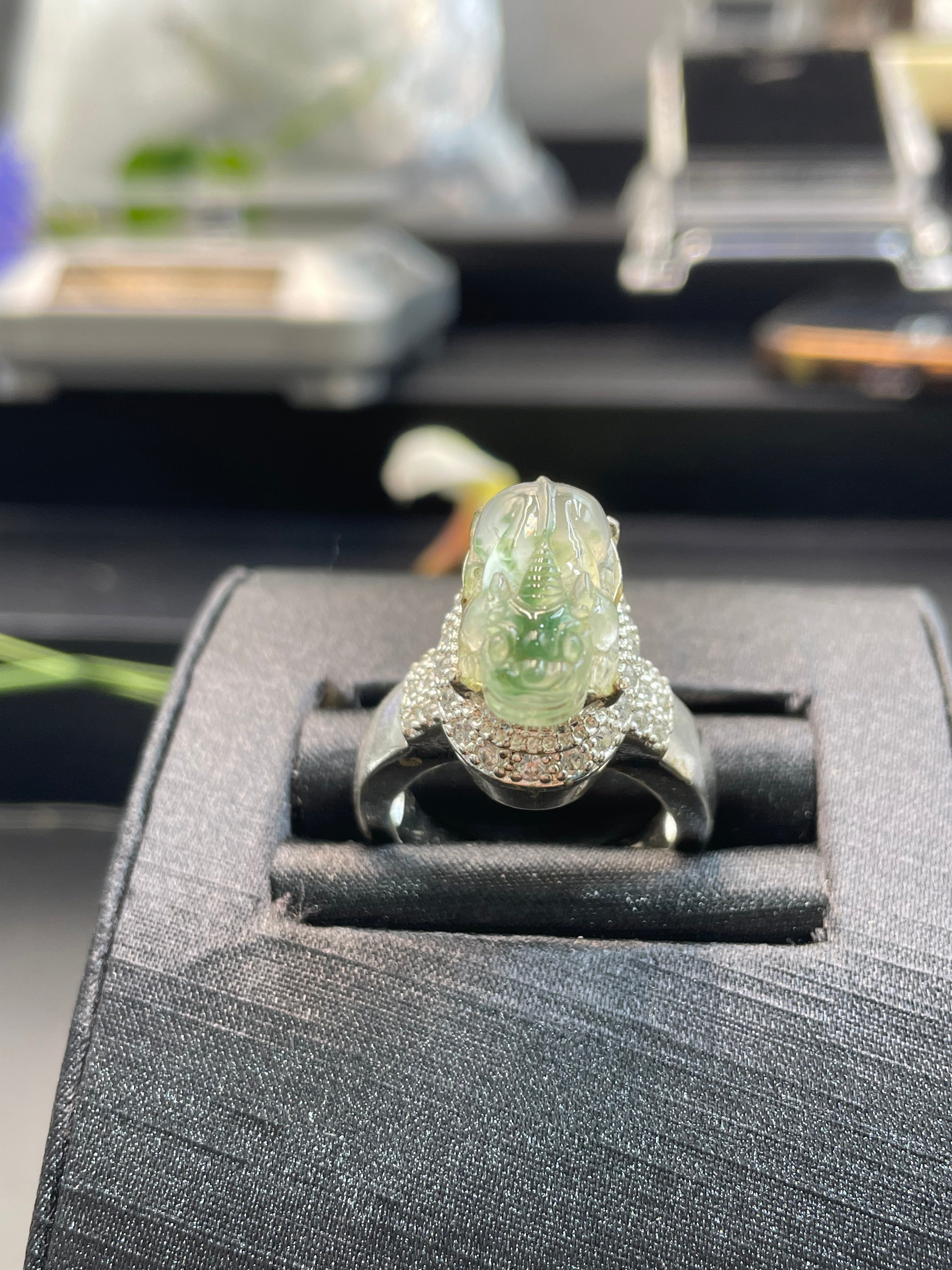 冰飄綠花貔貅戒面