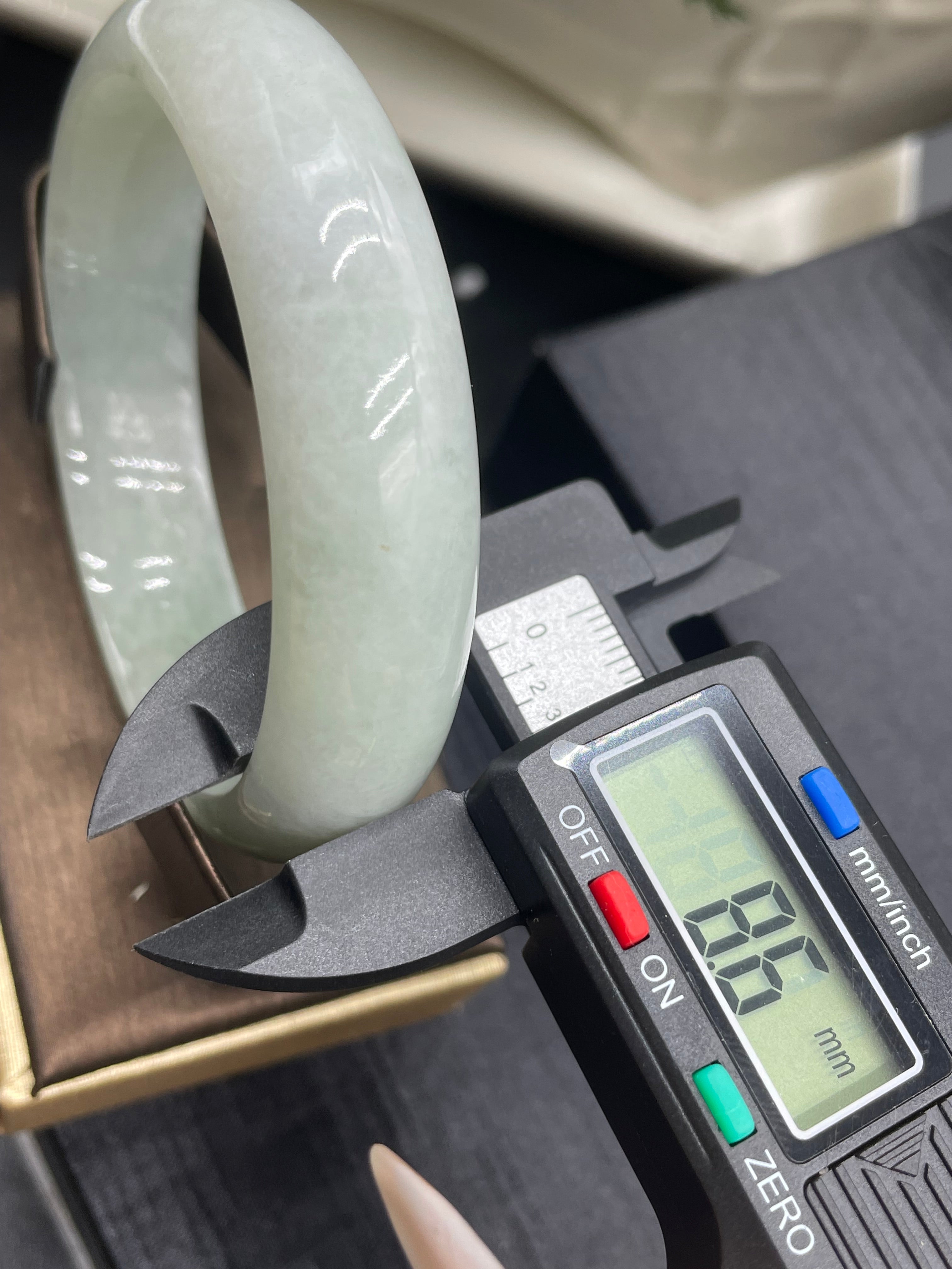 糯冰底色手鐲