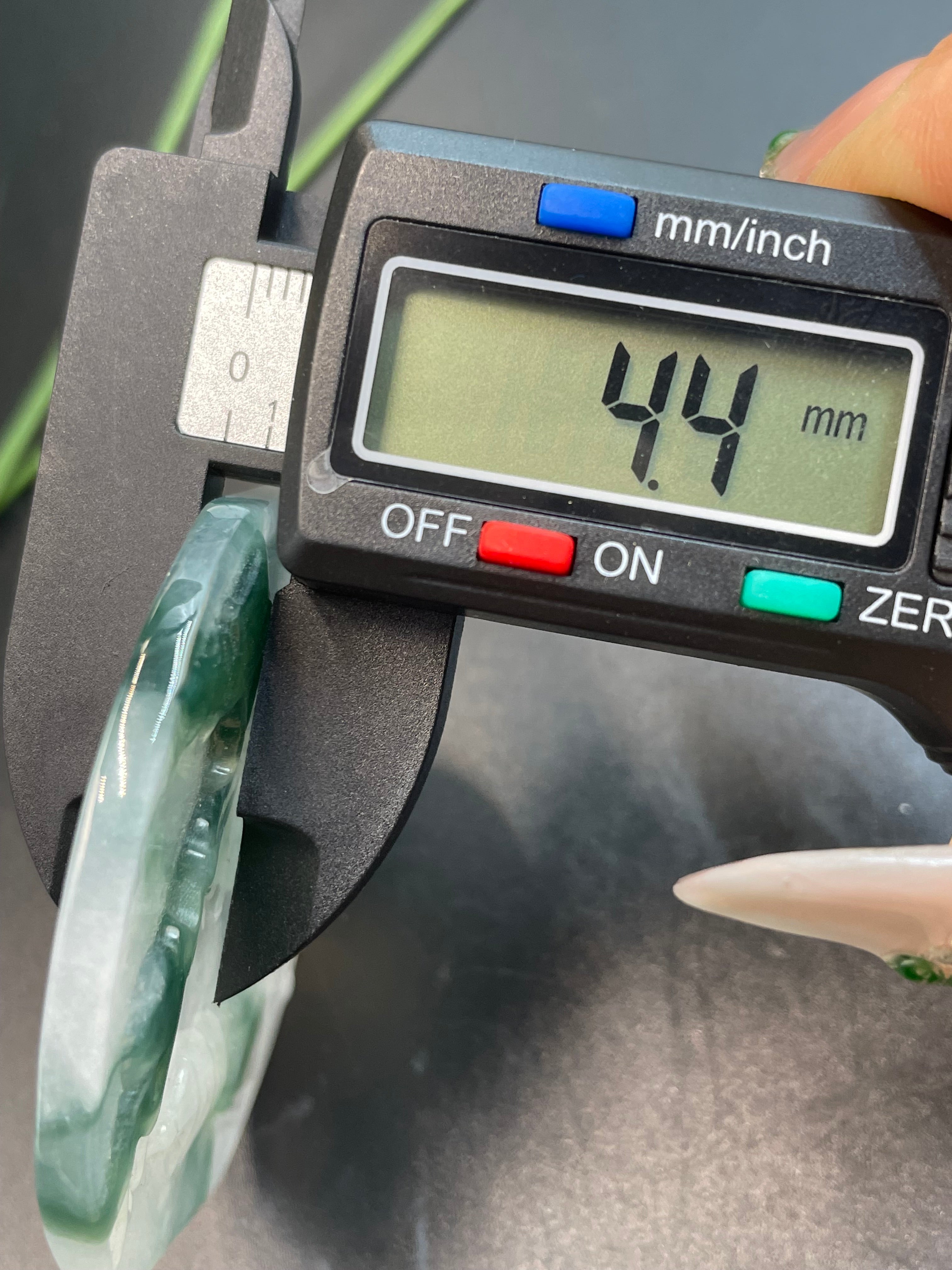 隨形山水牌吊墜