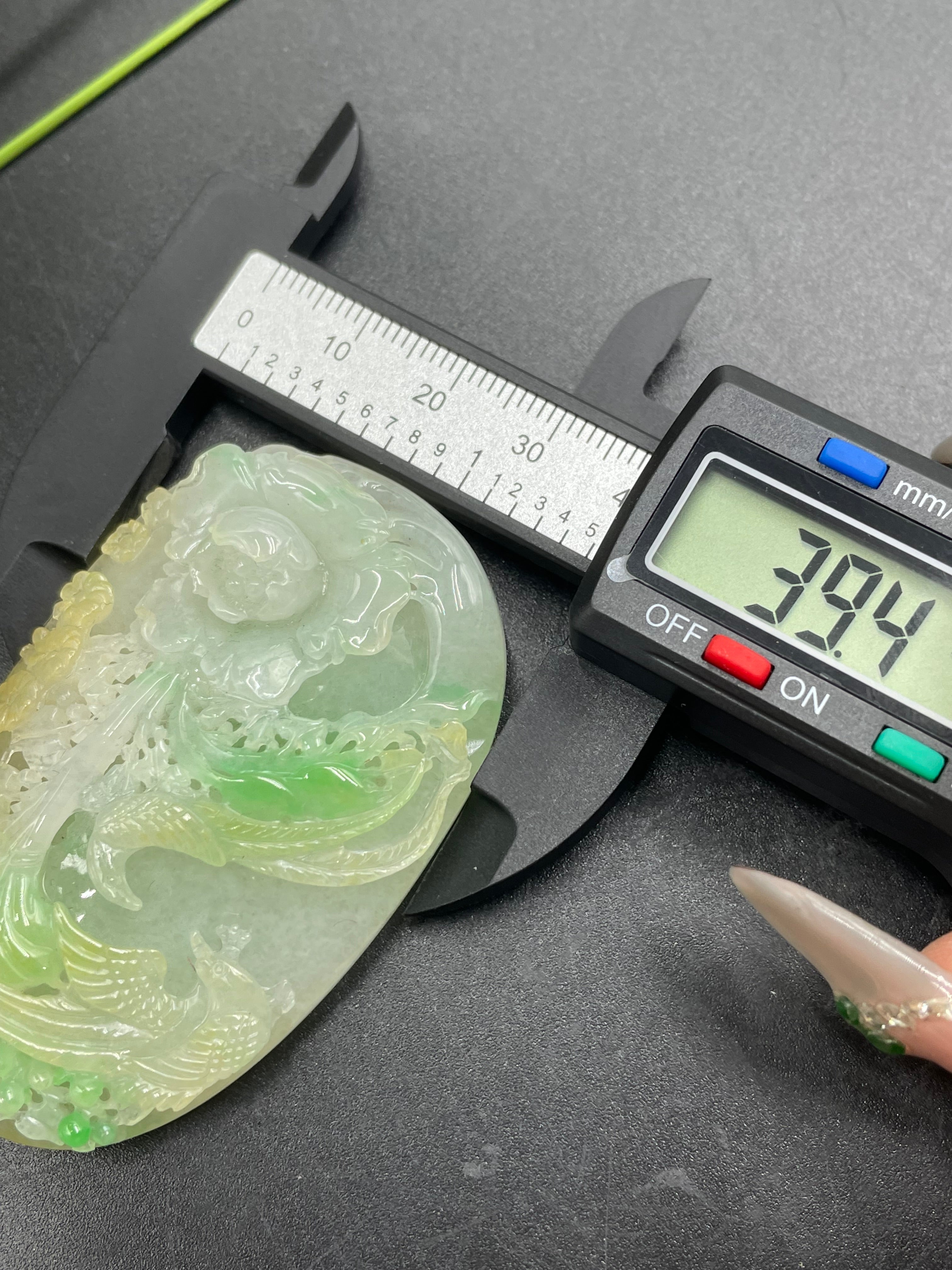 鳳穿牡丹吊墜