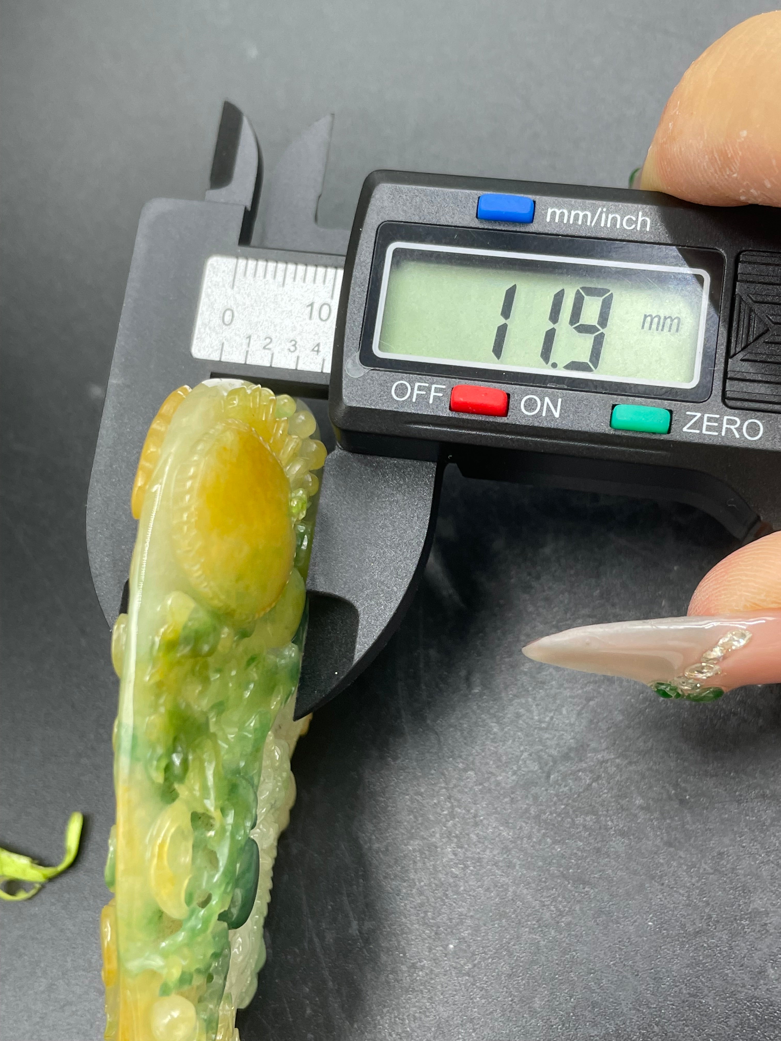 招財進寶福在眼前吊墜