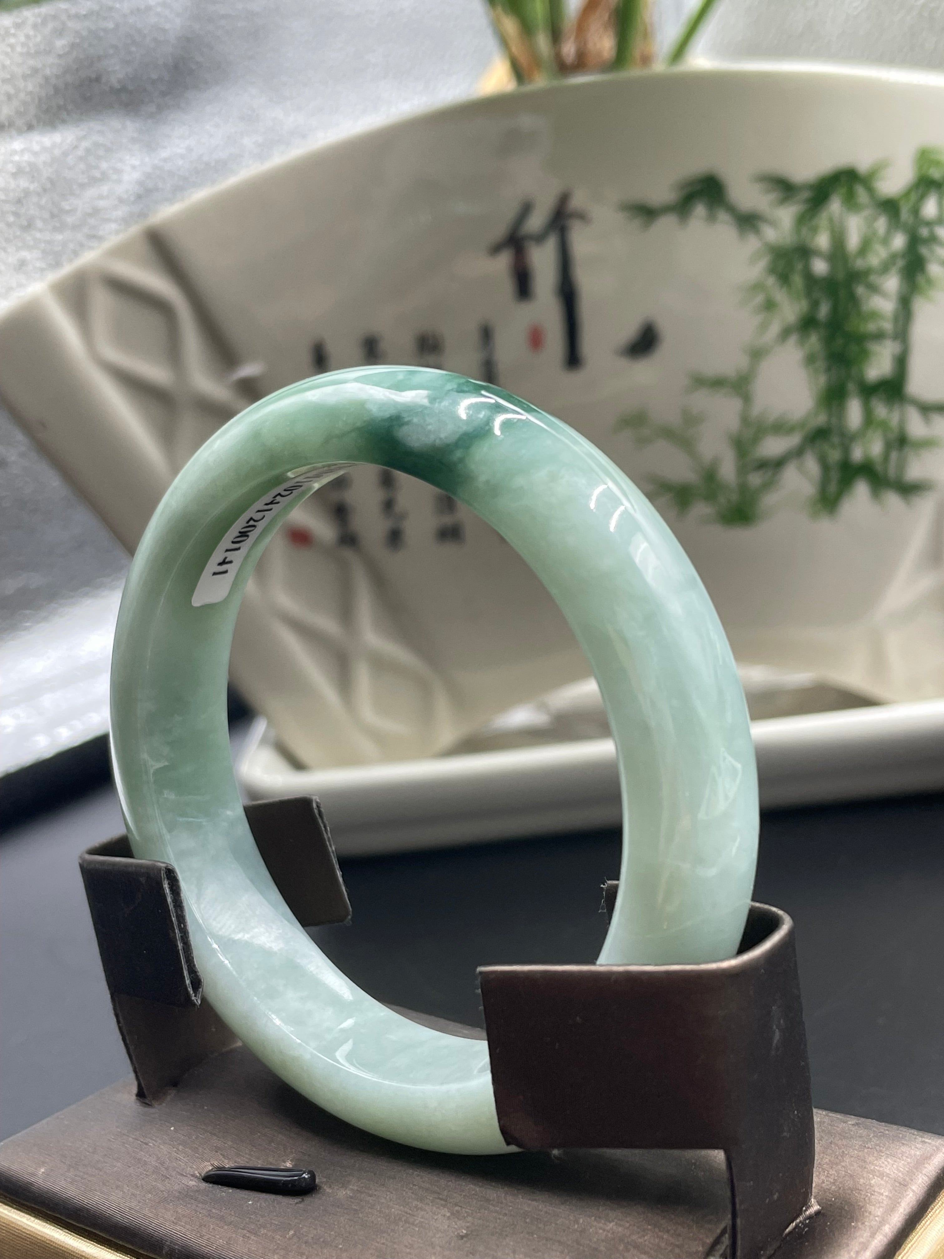 緬甸翡翠冰種手鐲【飄花正圈】