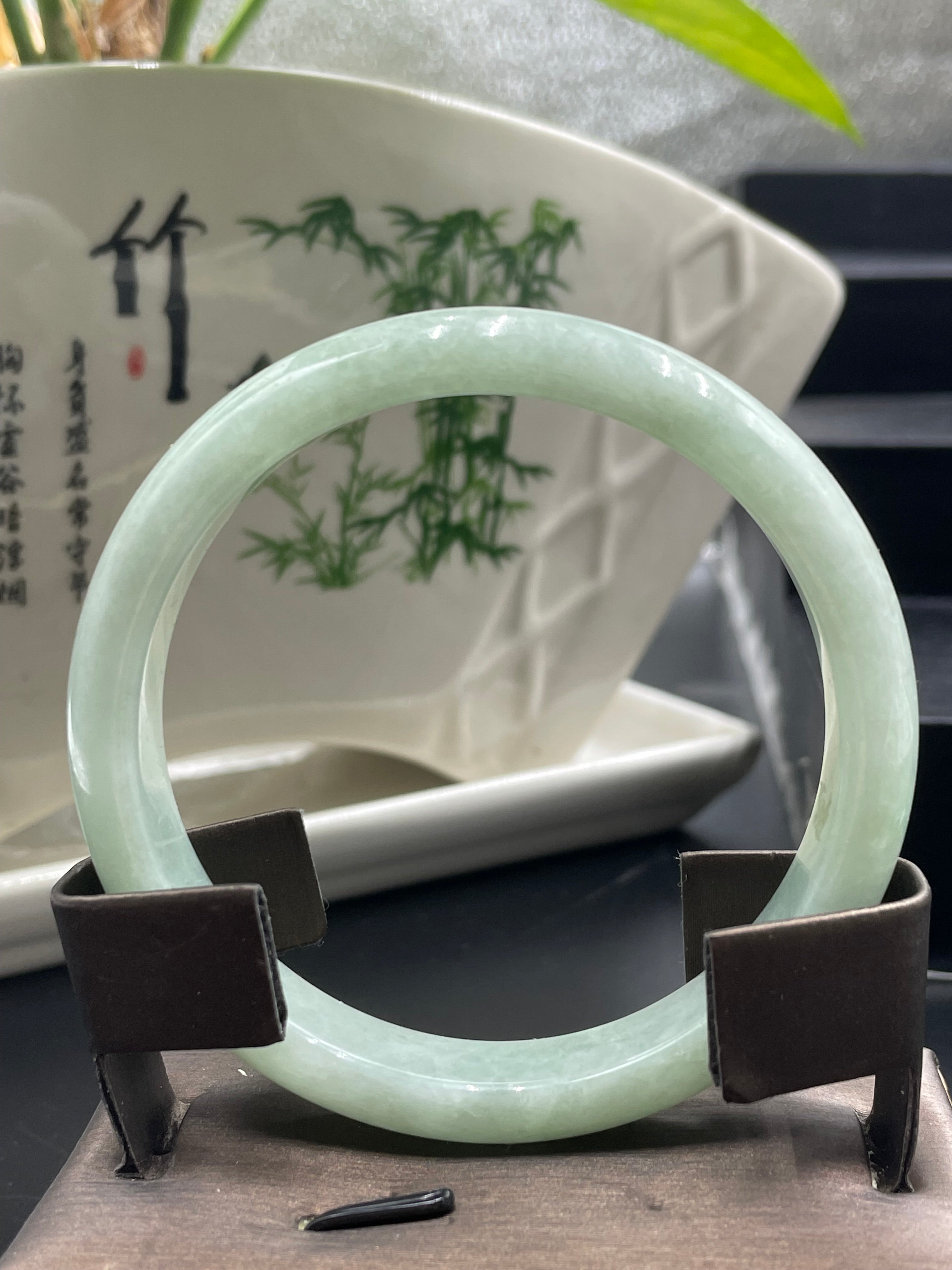 緬甸翡翠冰種手鐲 【晴底正圈】