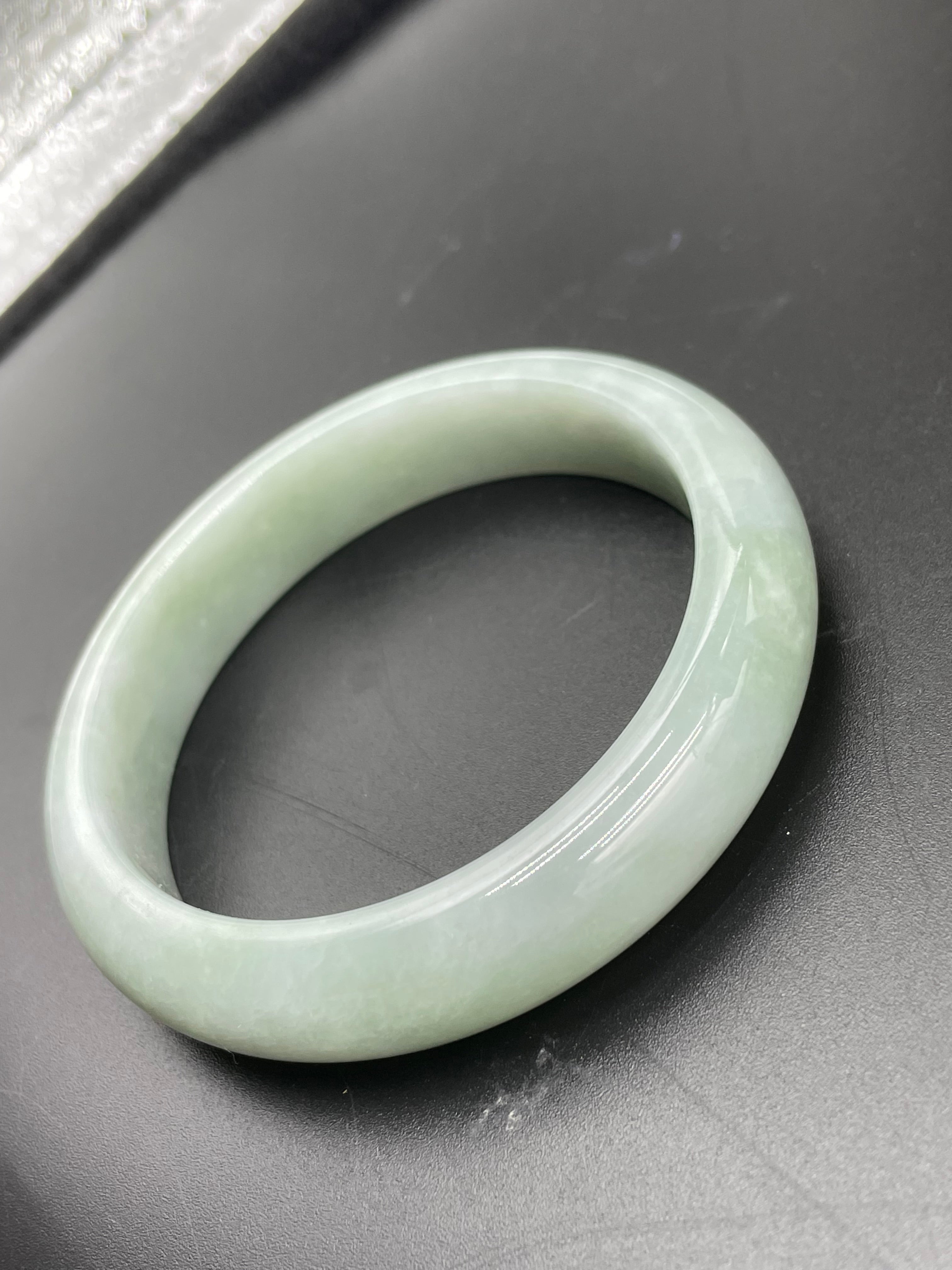 緬甸翡翠冰種手鐲【底色正圈】