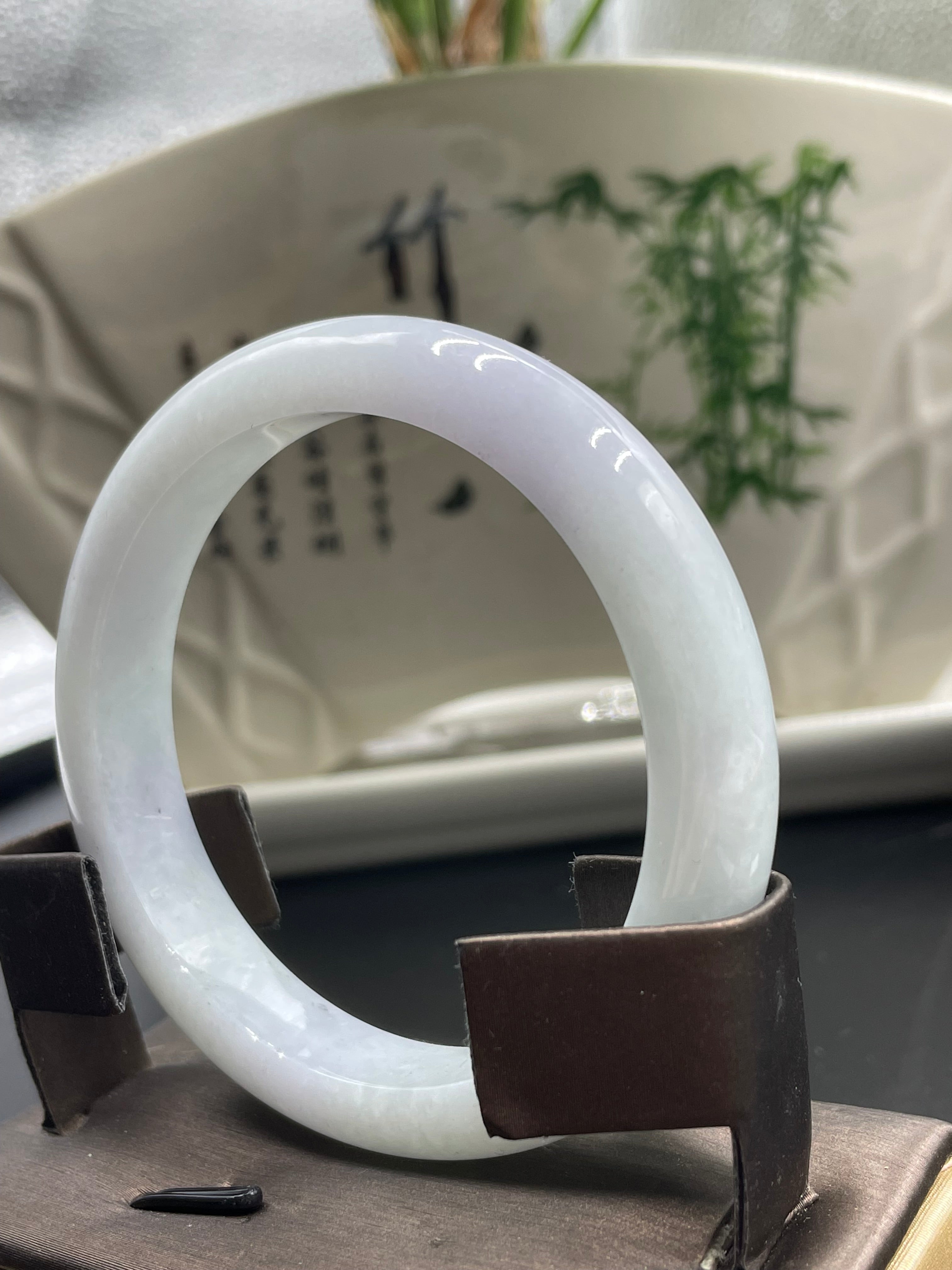 緬甸翡翠冰種手鐲【淡紫正圈】