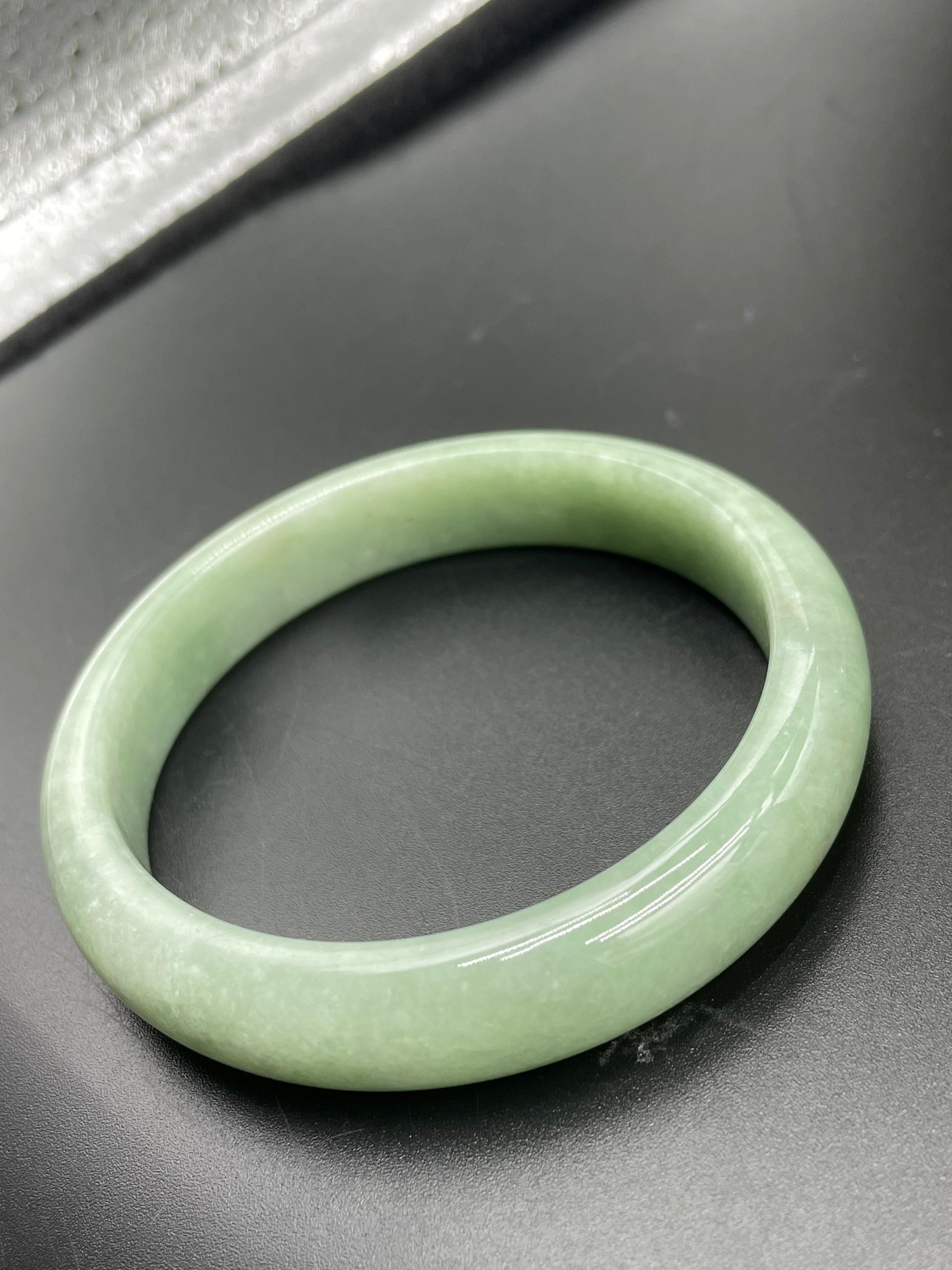 緬甸翡翠冰種手鐲【晴底正圈】