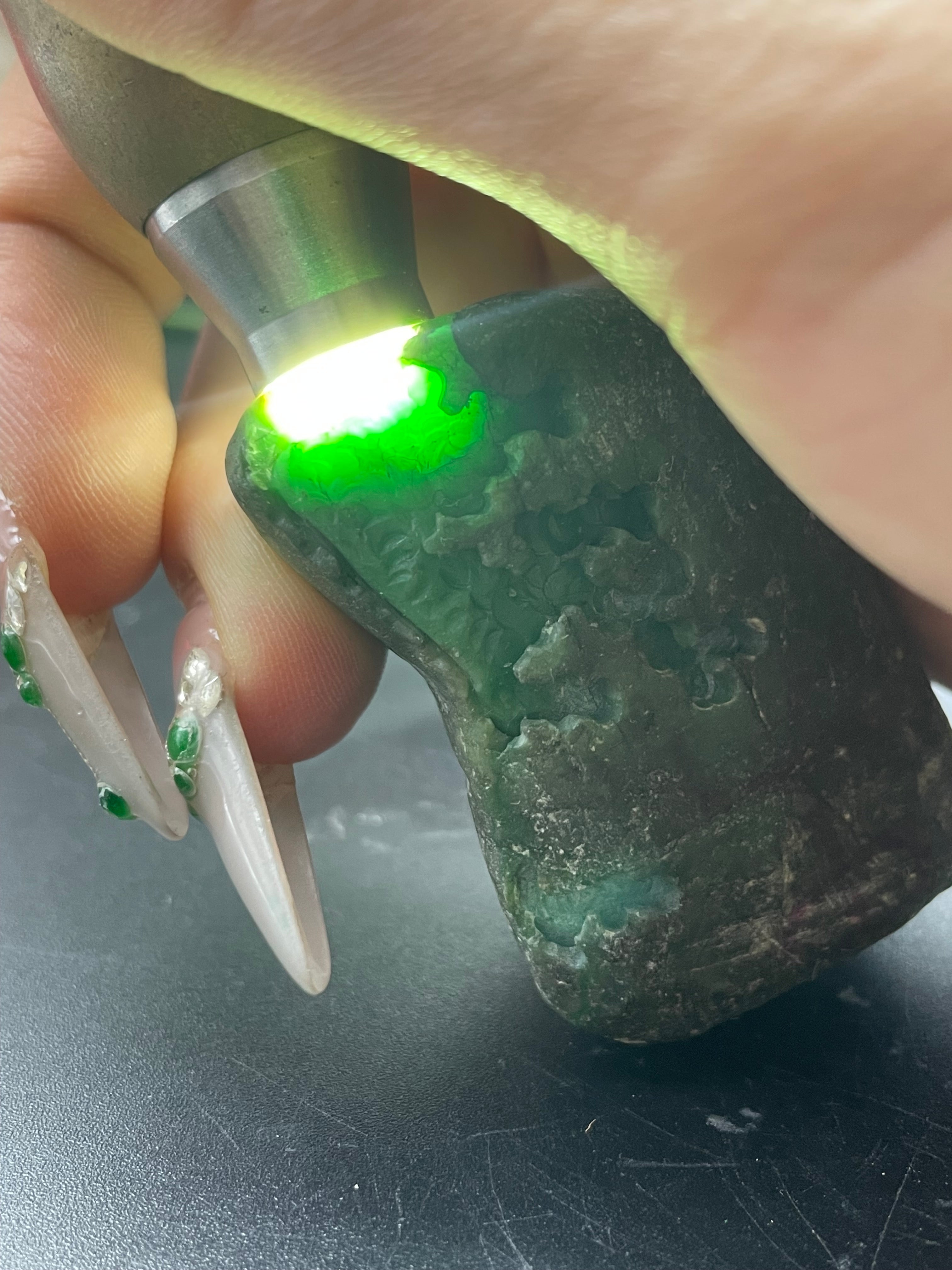 原石半明料