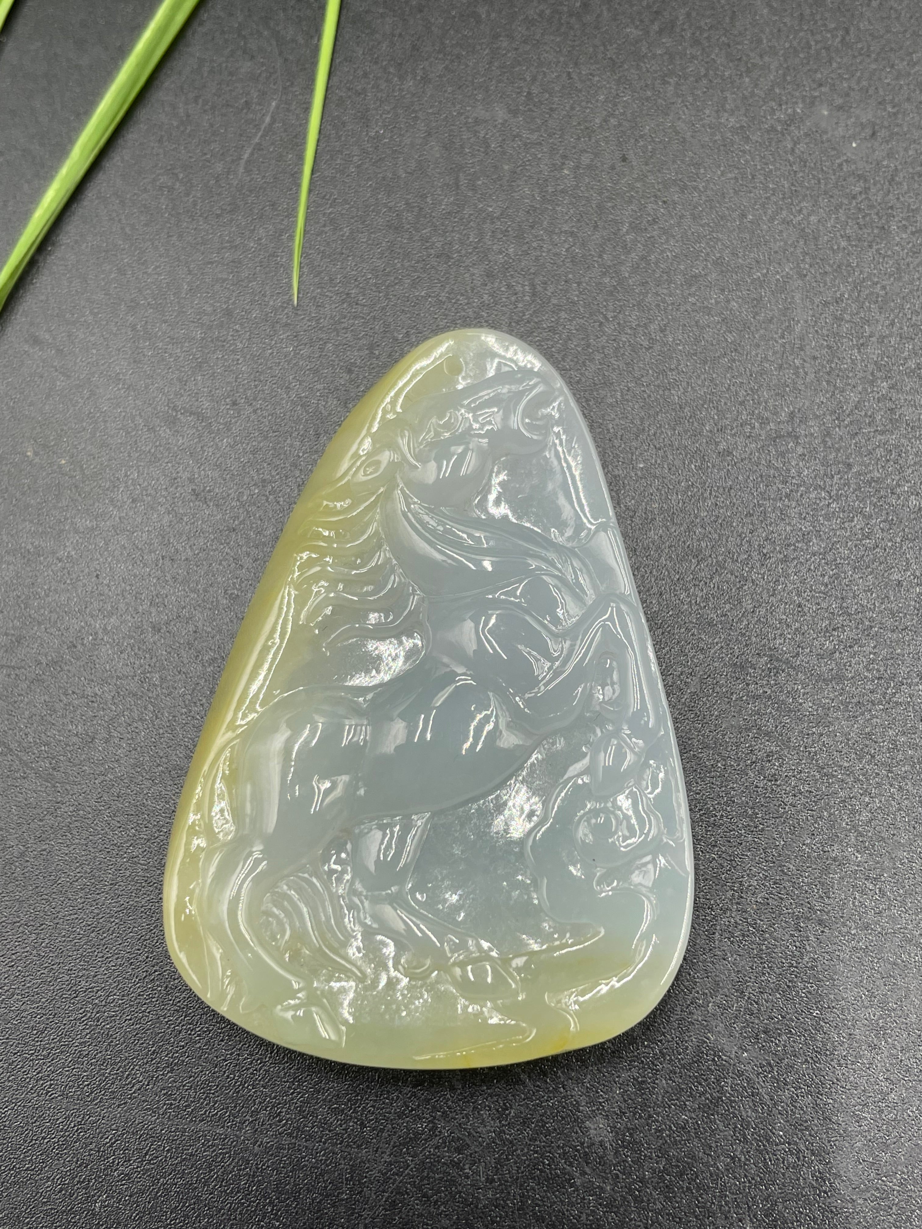 馬到成功吊墜