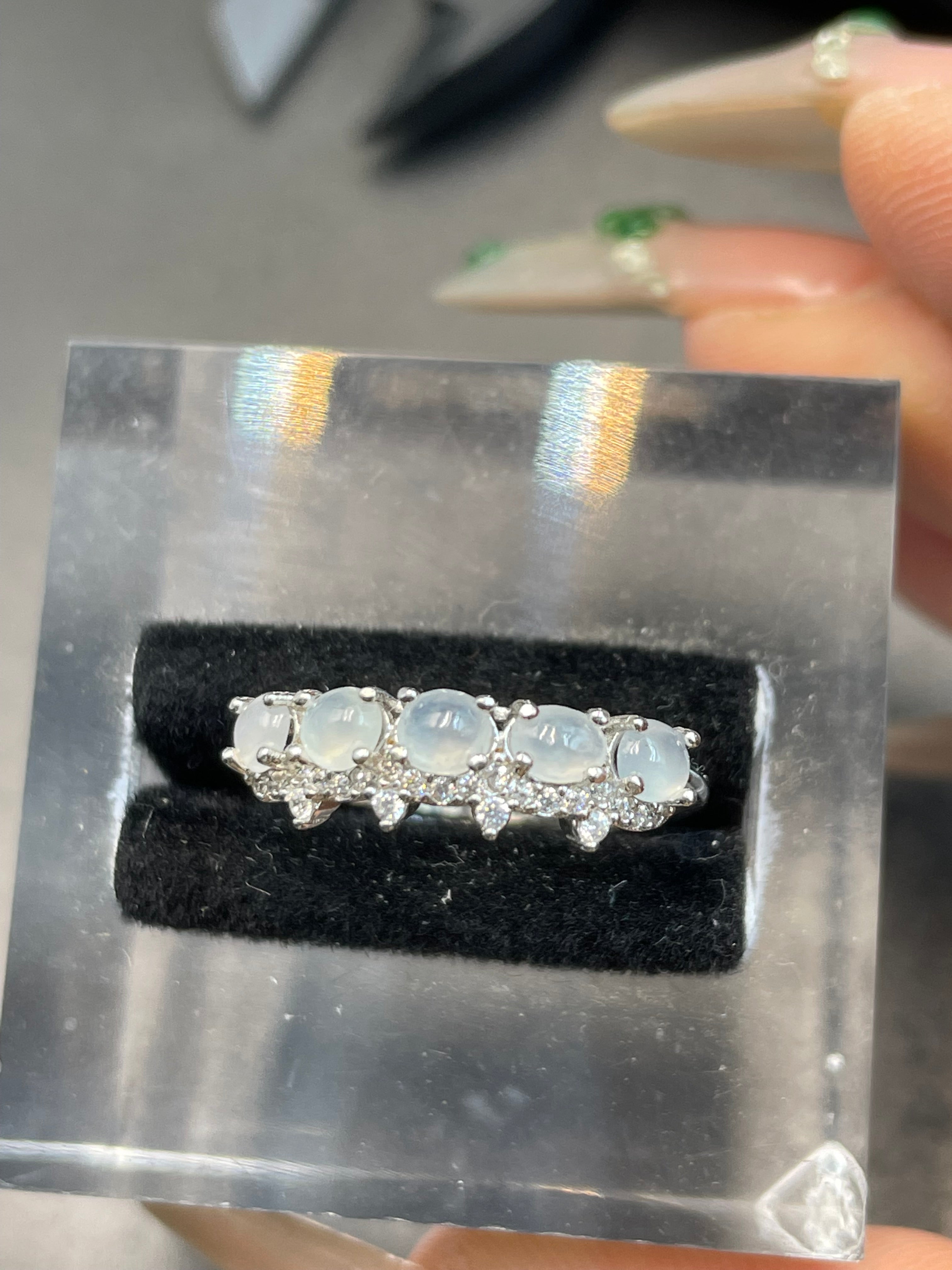 翡翠冰種蛋麵