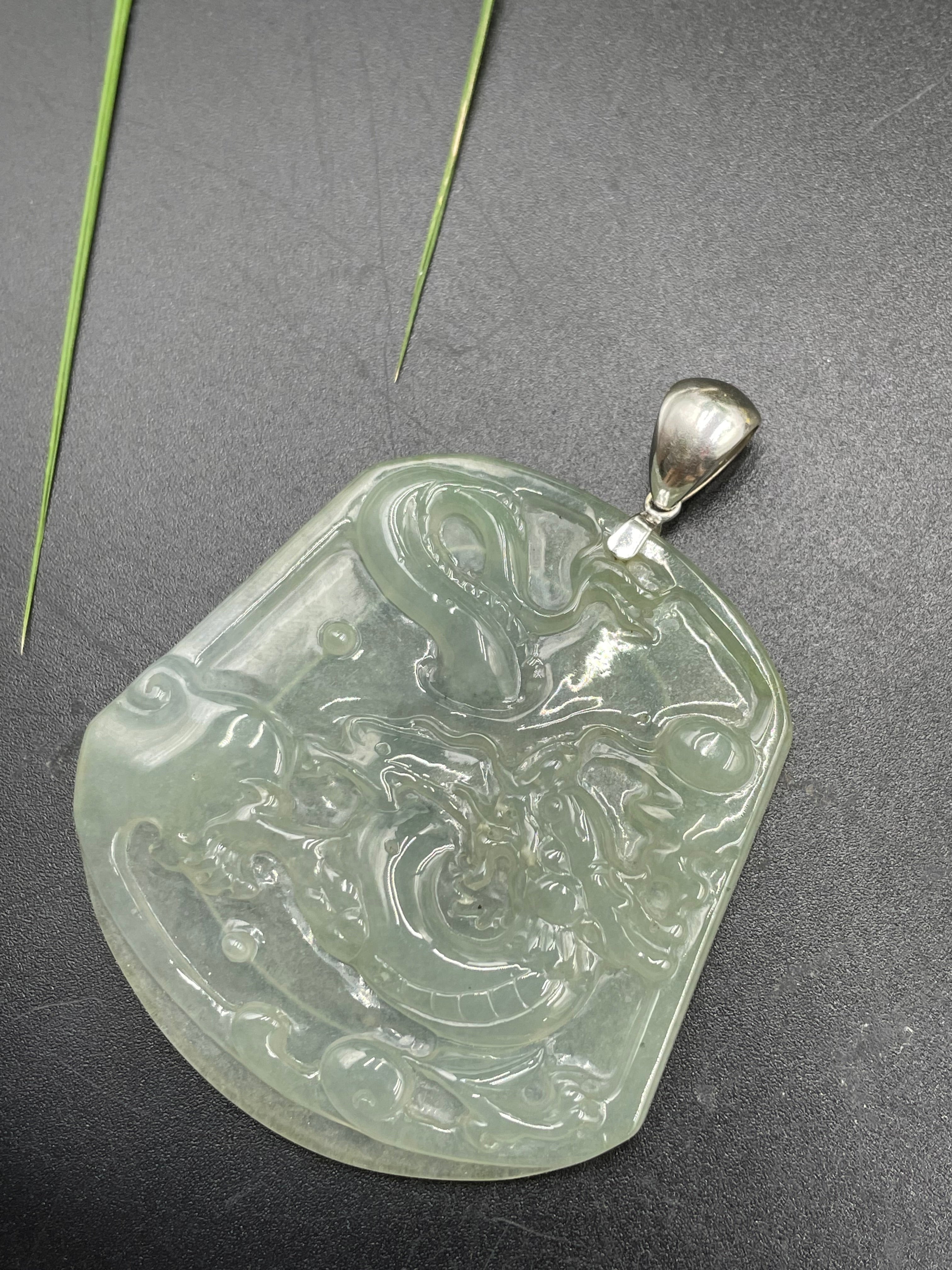 游龍戲珠吊墜
