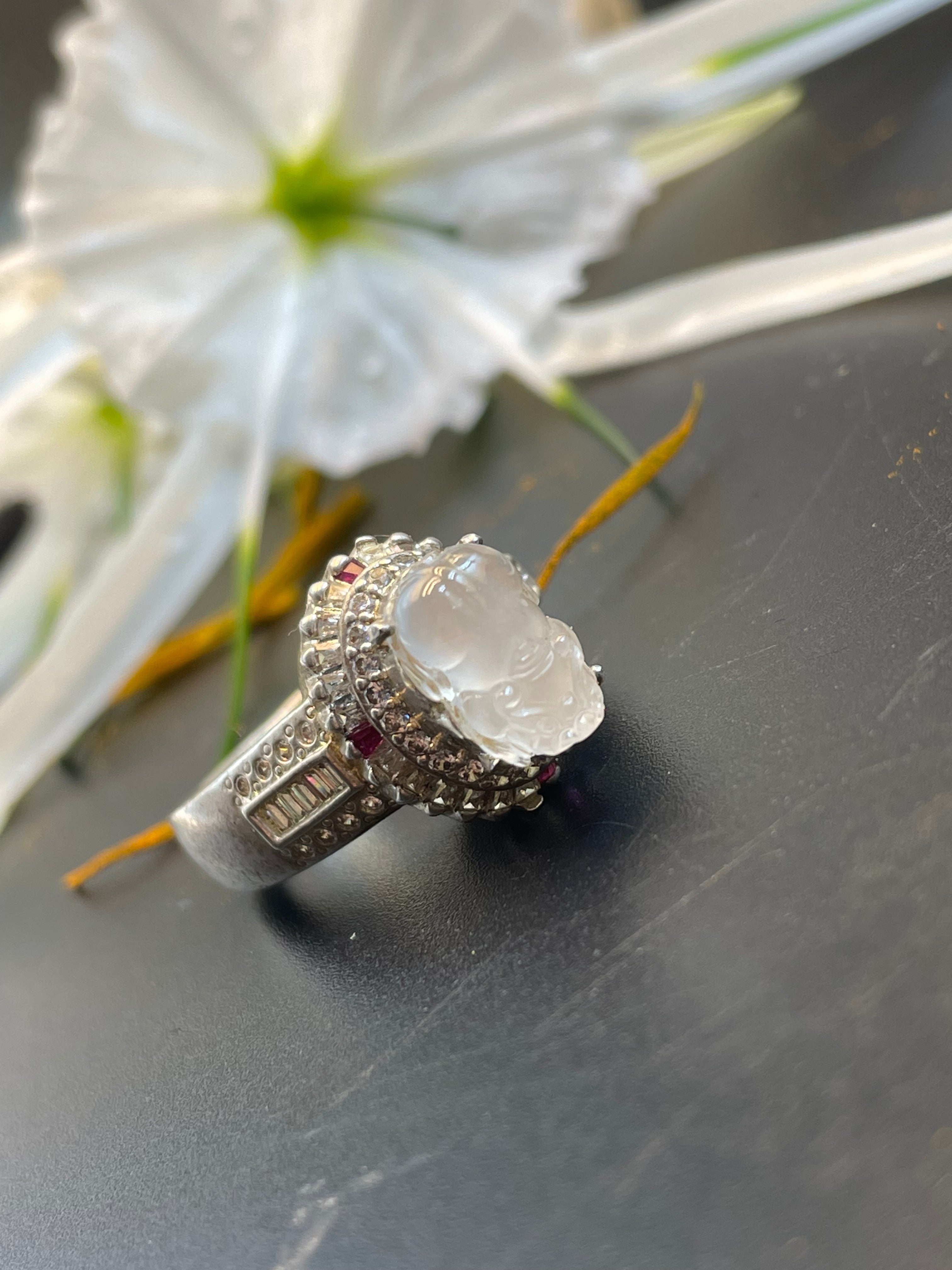 緬甸天然翡翠冰種蛋麵戒指