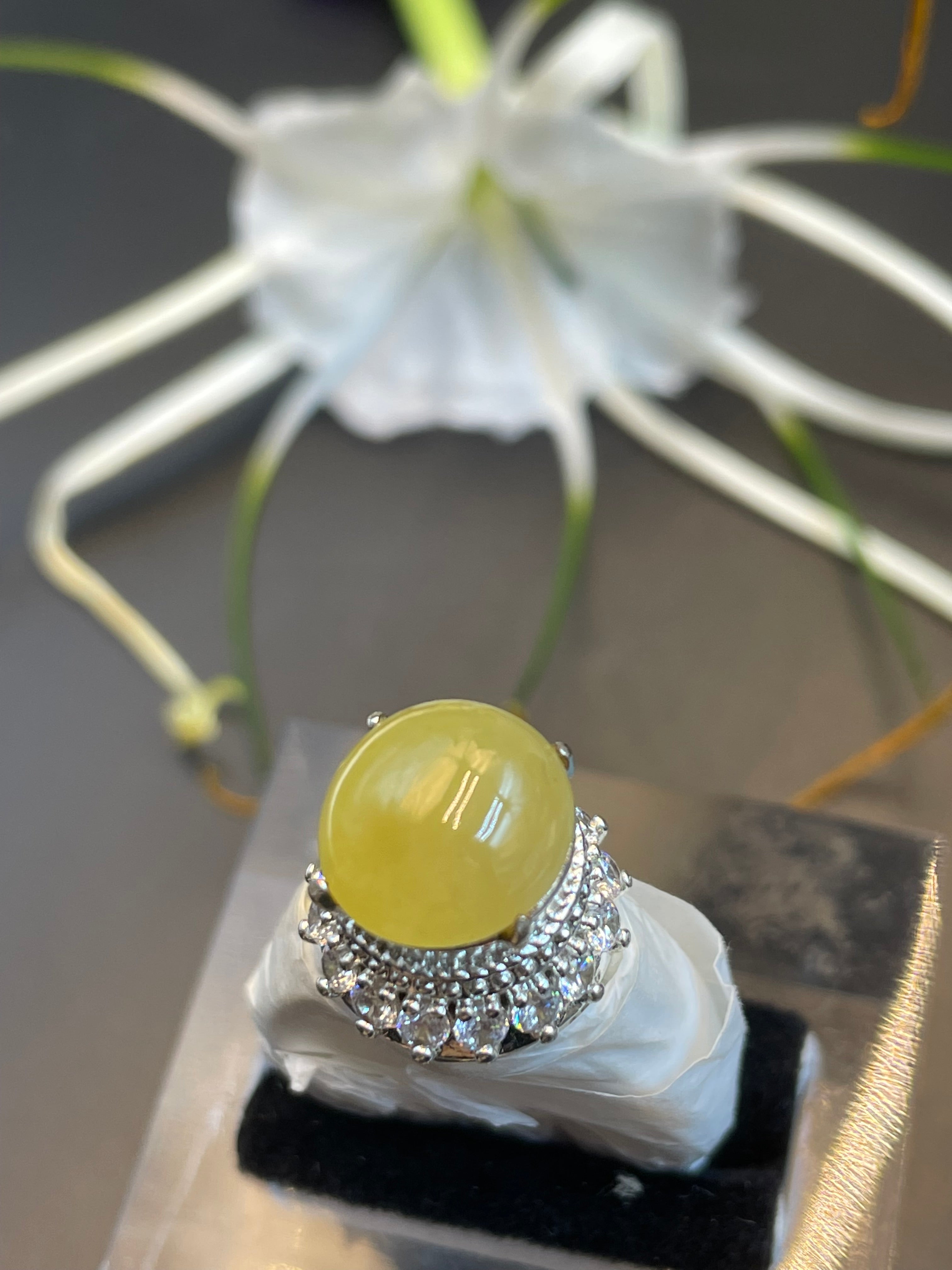 緬甸翡翠冰種蛋面戒指