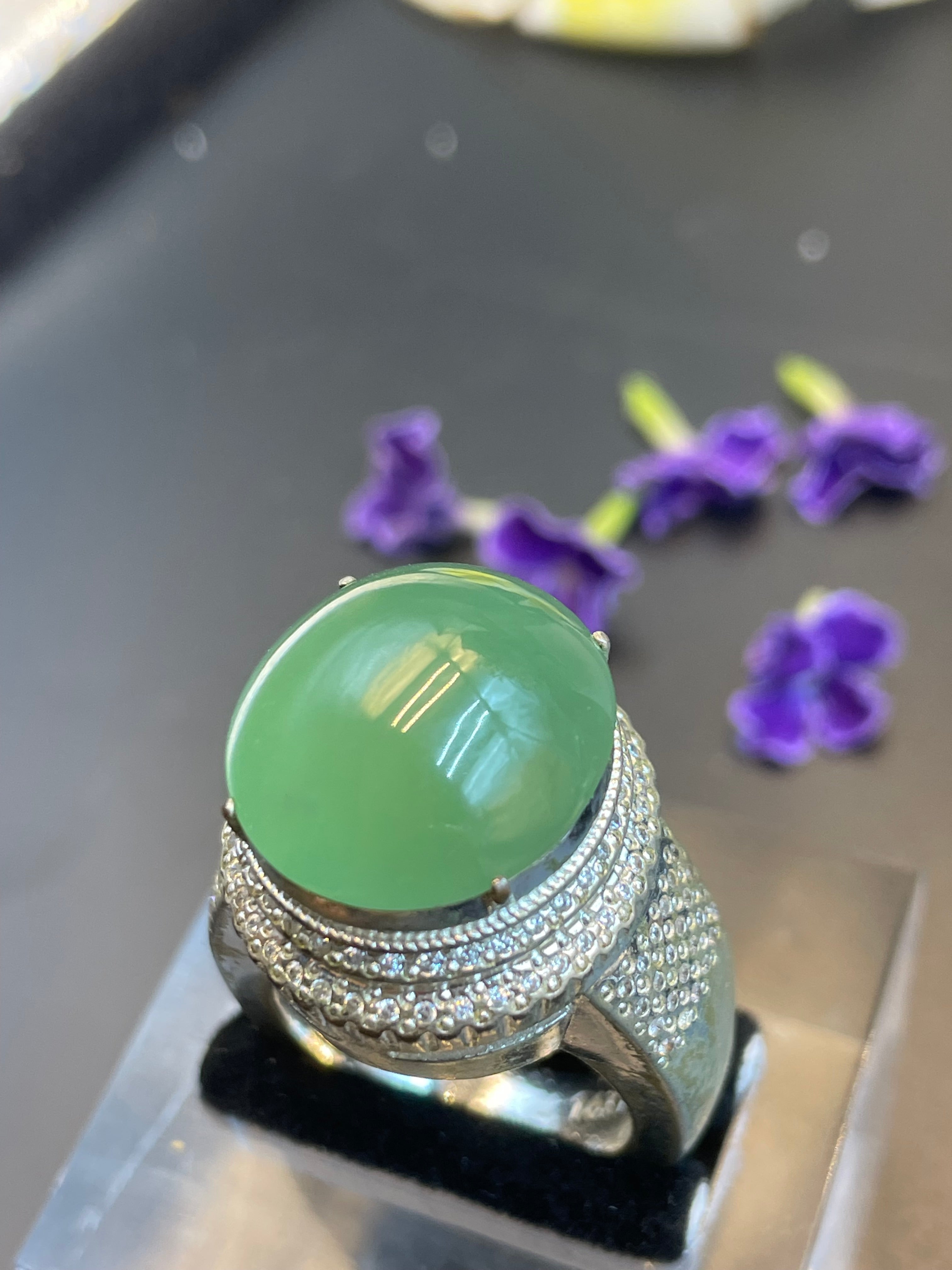 緬甸翡翠冰種蛋面戒指