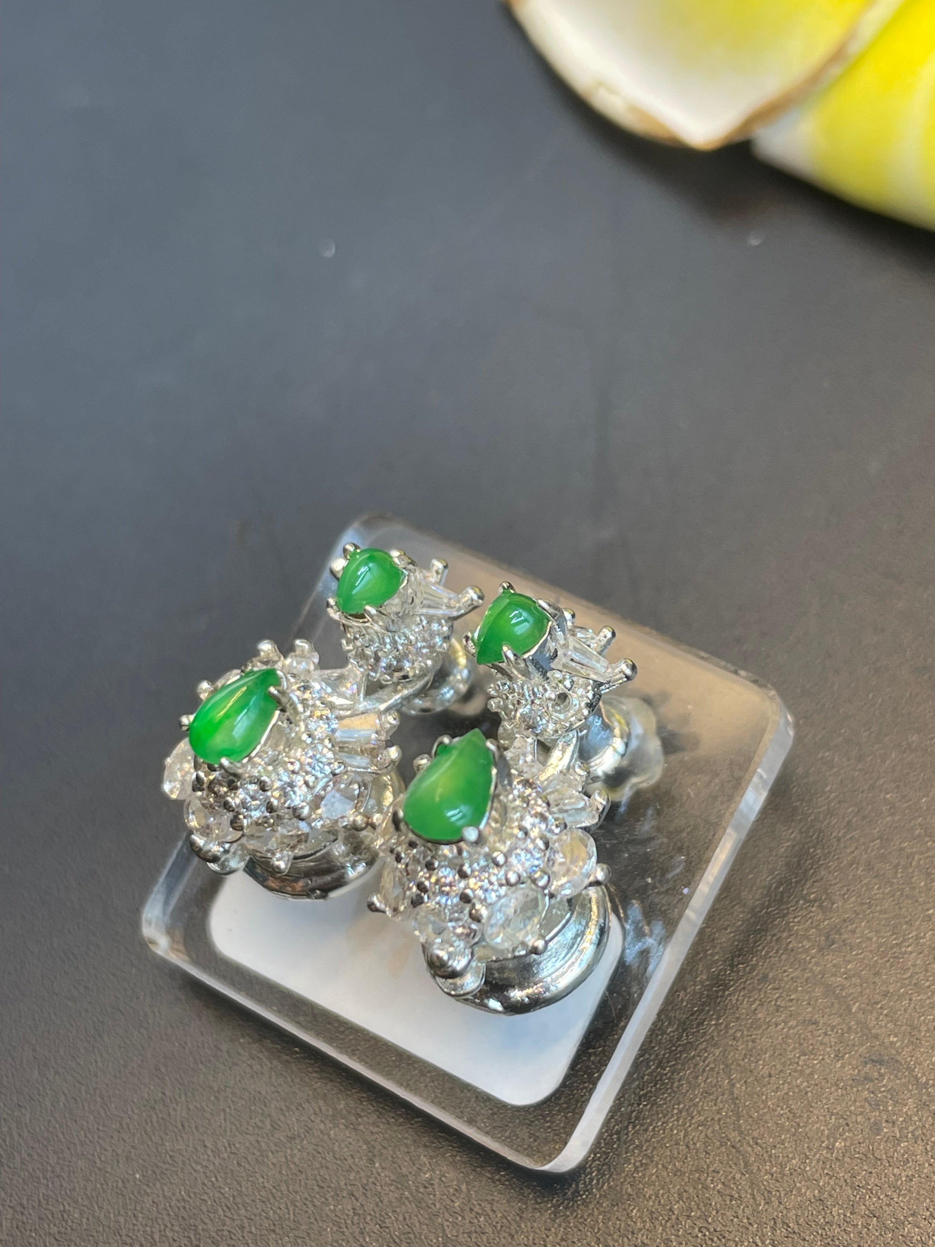 緬甸翡翠冰種蛋面耳環