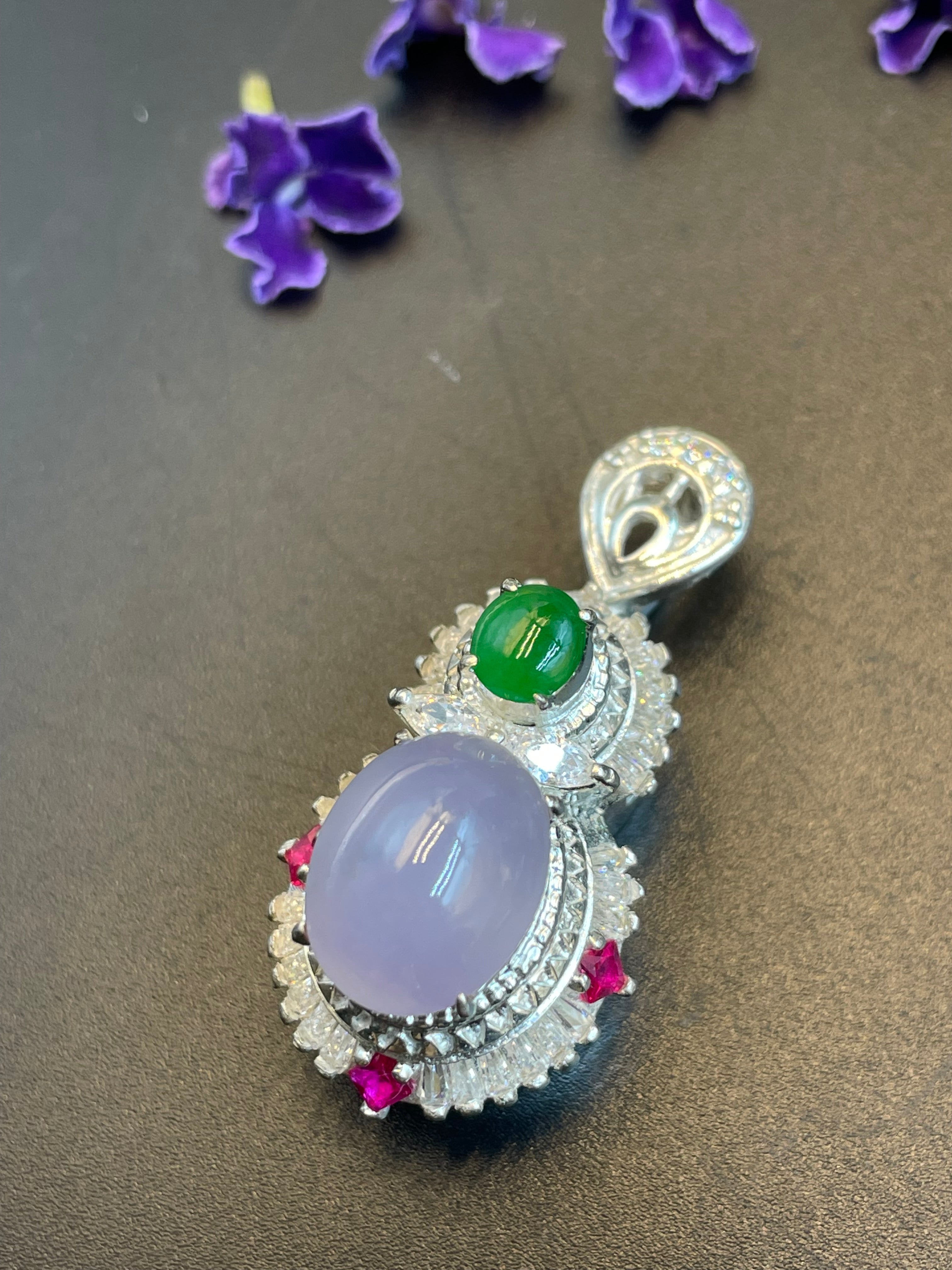 緬甸翡翠冰種鴿子蛋面吊墜