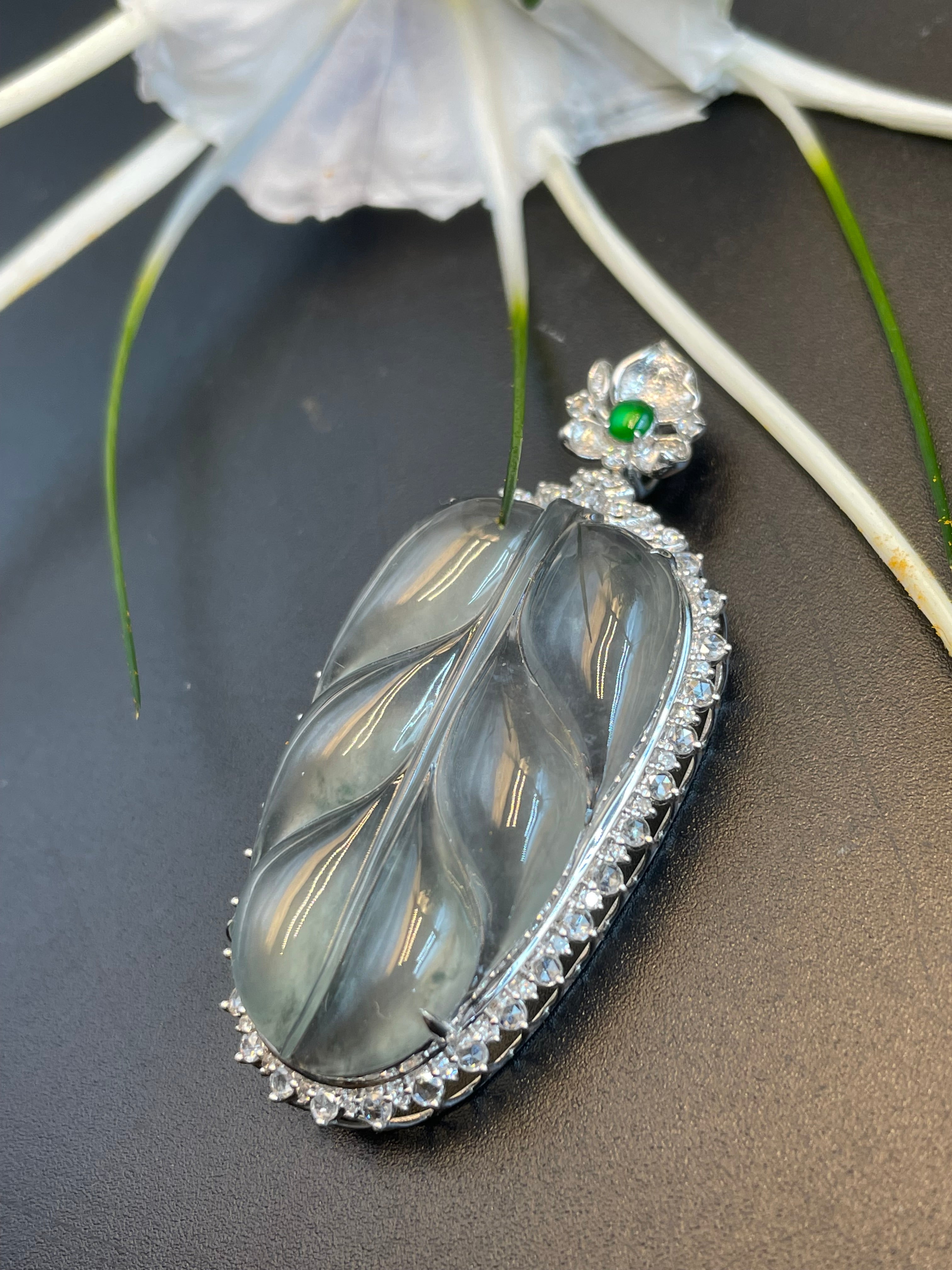 緬甸翡翠冰種葉子吊墜