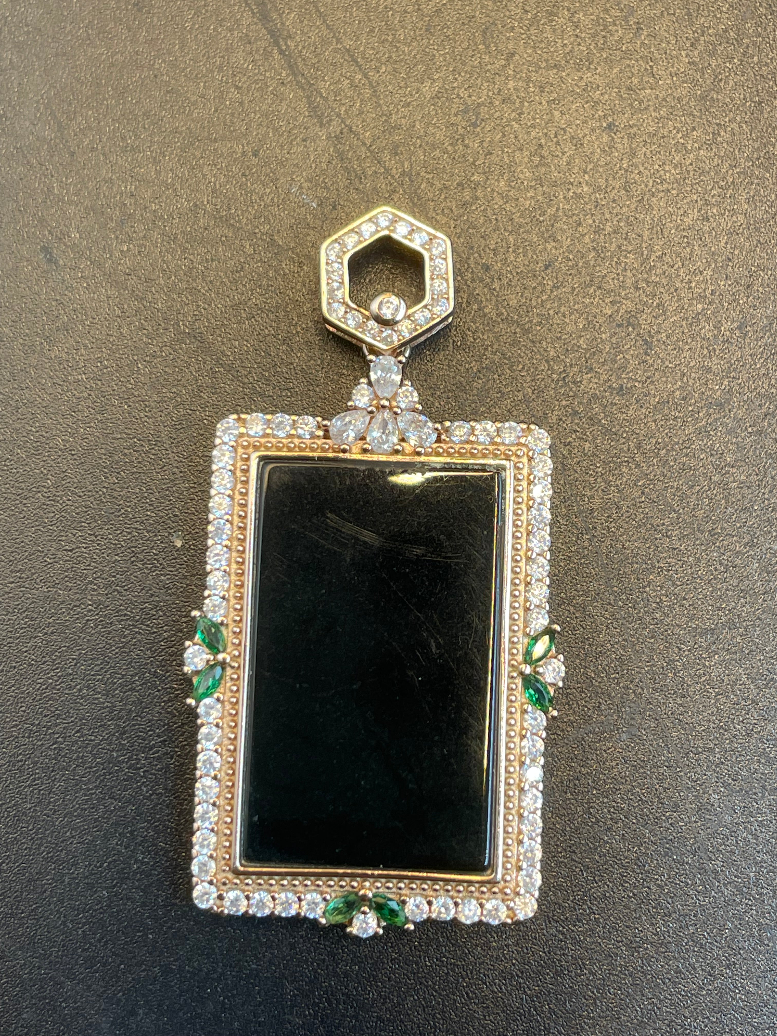 天然翡翠无事牌墨翠吊墜